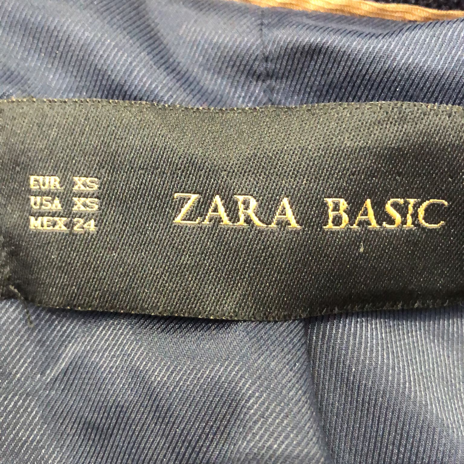 Zara Basic