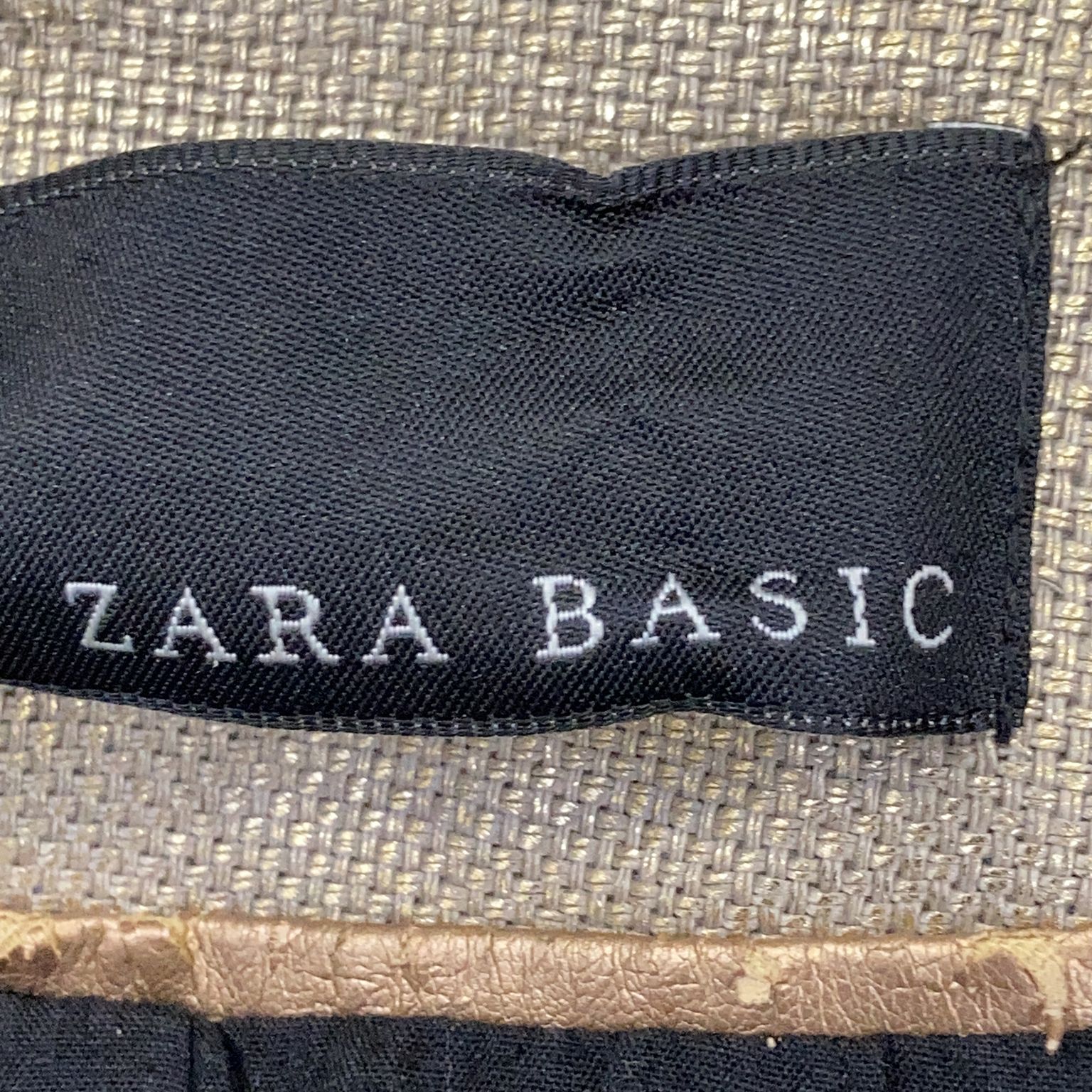 Zara Basic