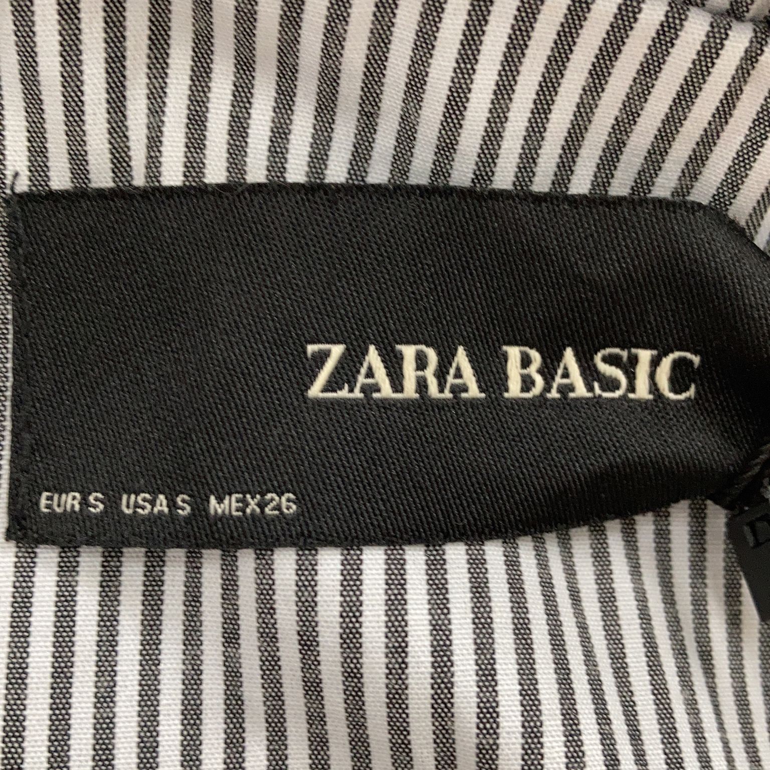 Zara Basic