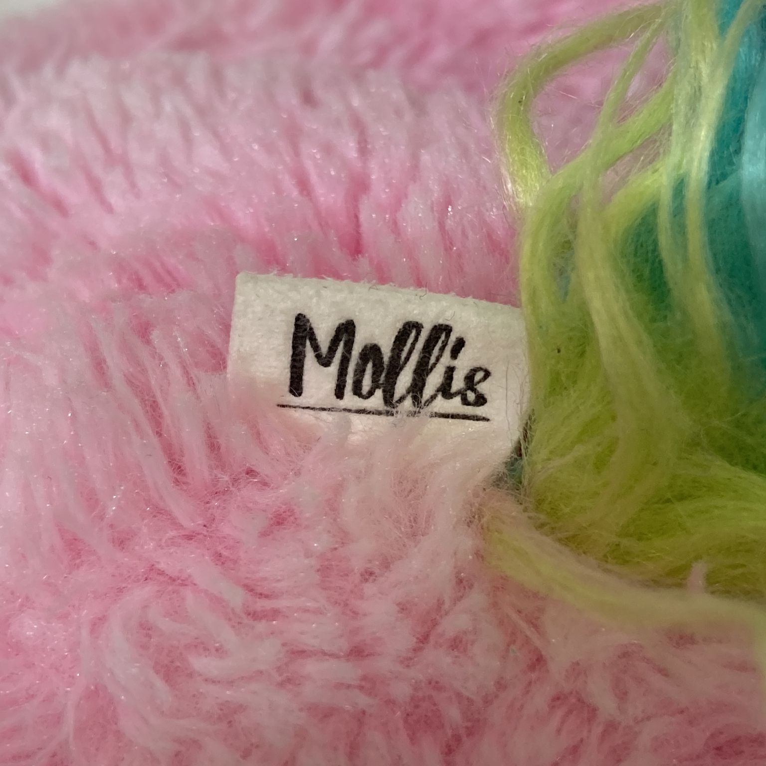 Mollis