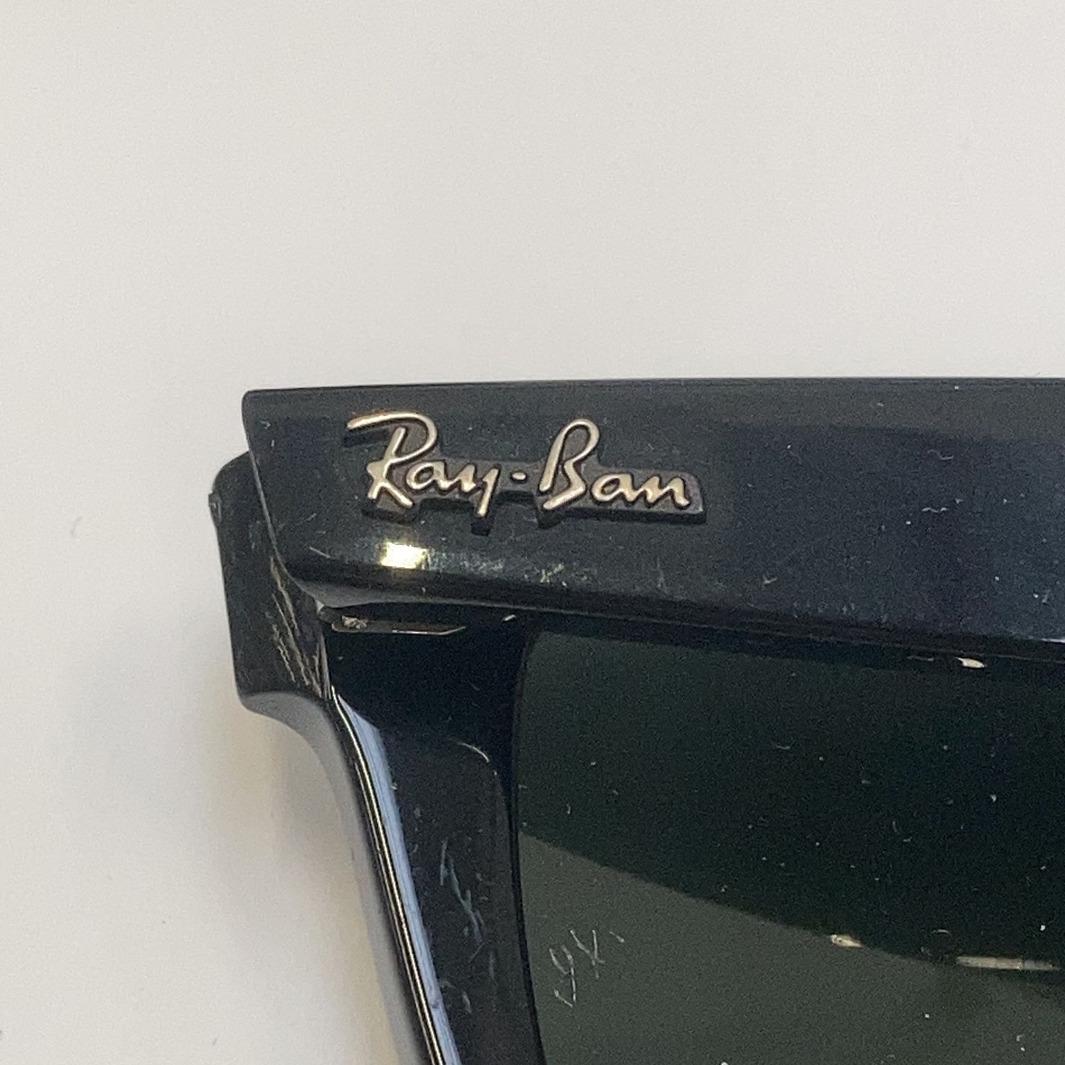 Ray-Ban