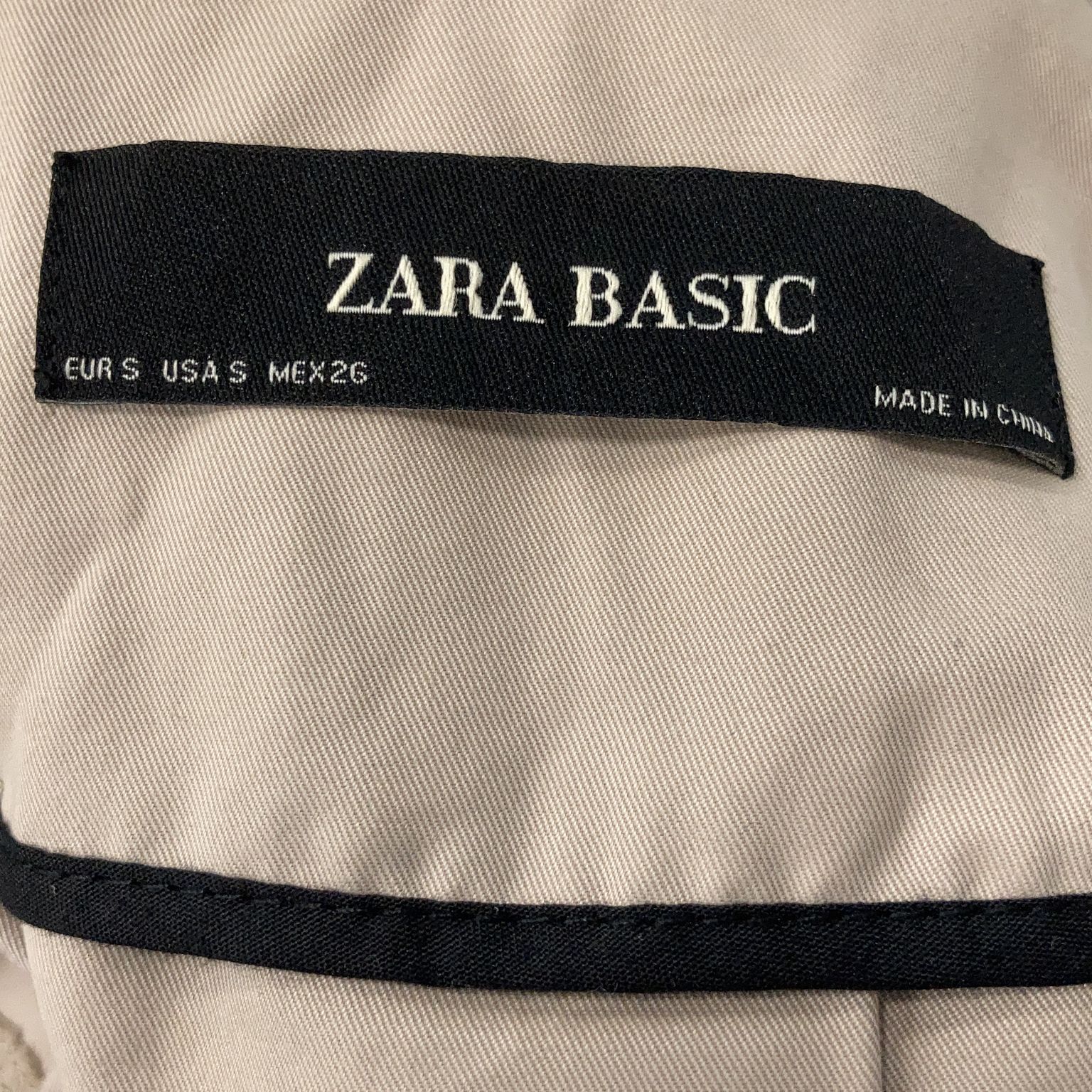 Zara Basic