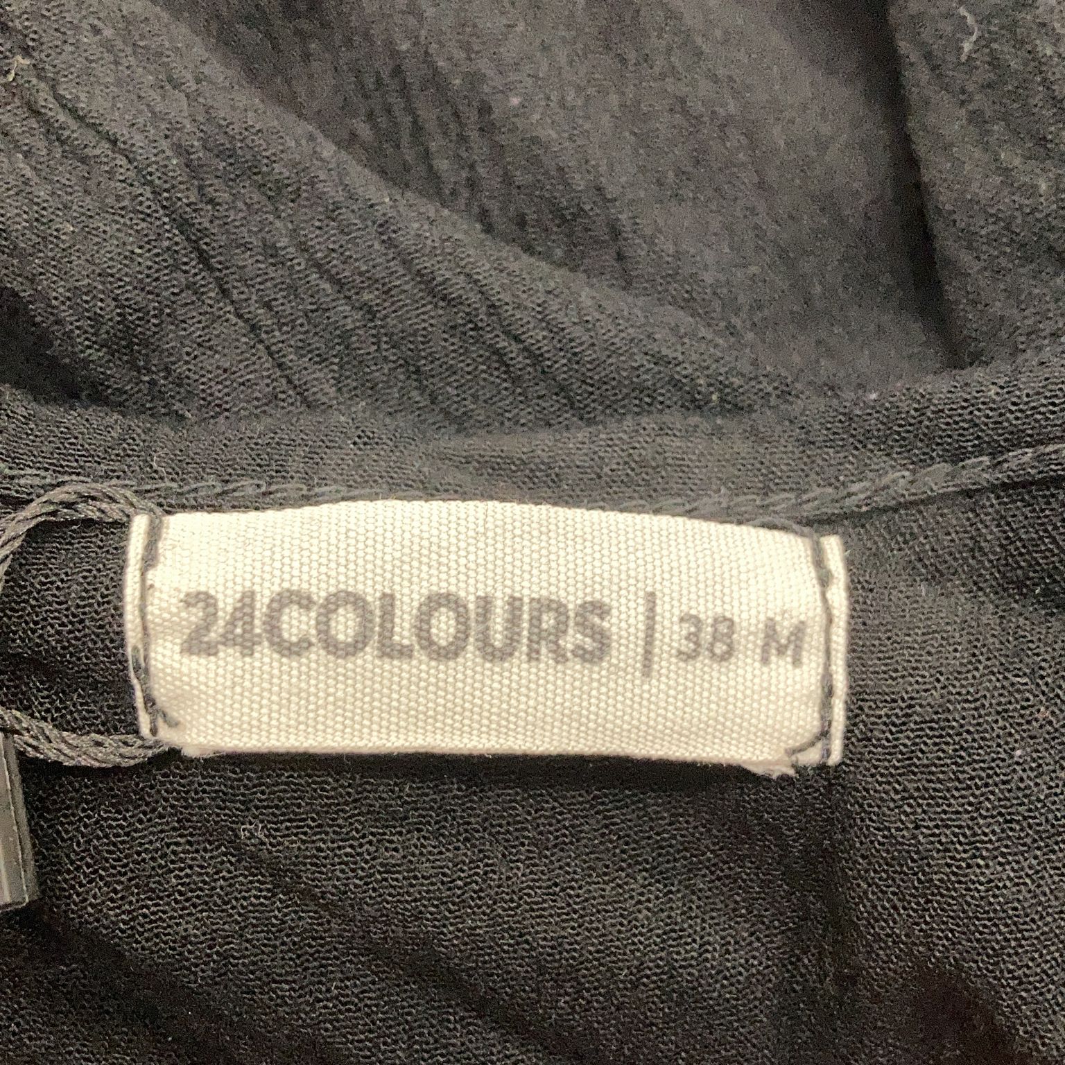 24 Colours