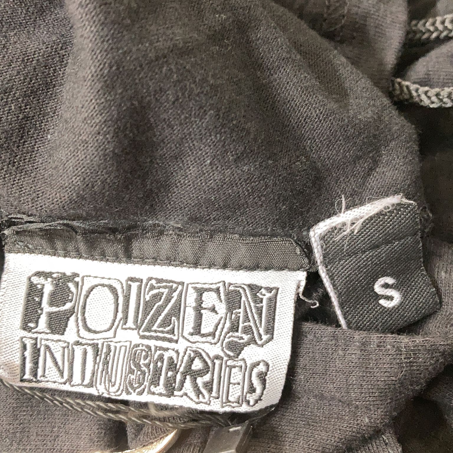 Poizen Industries