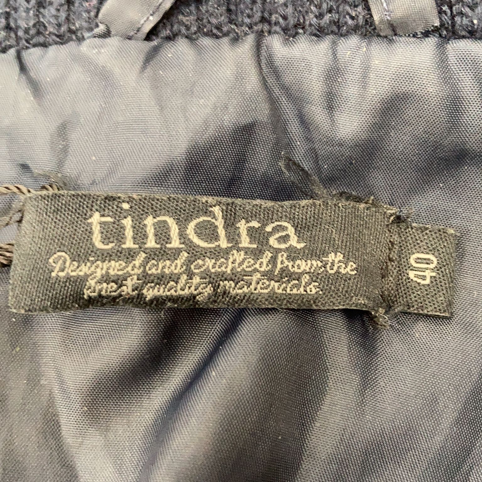 Tindra