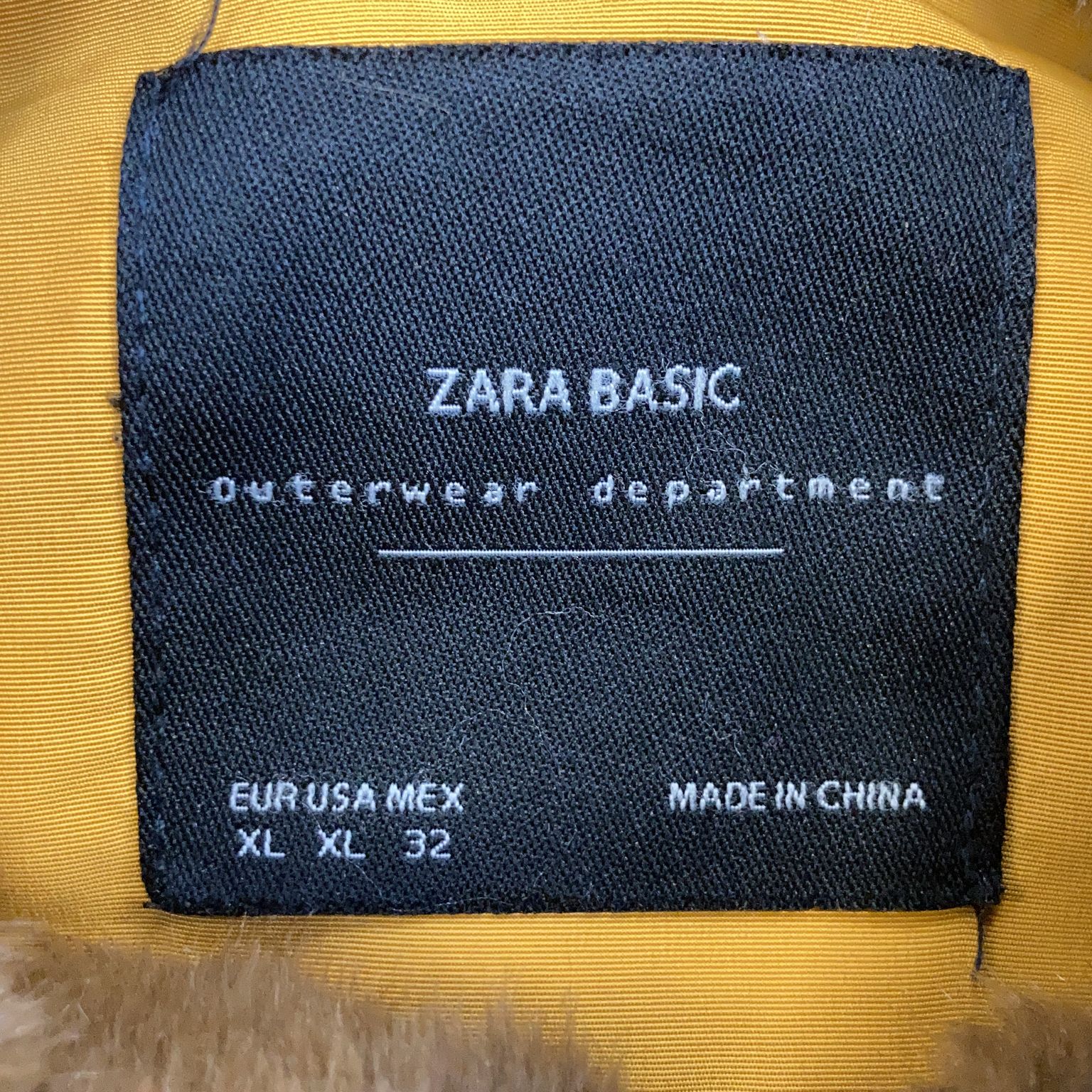 Zara Basic