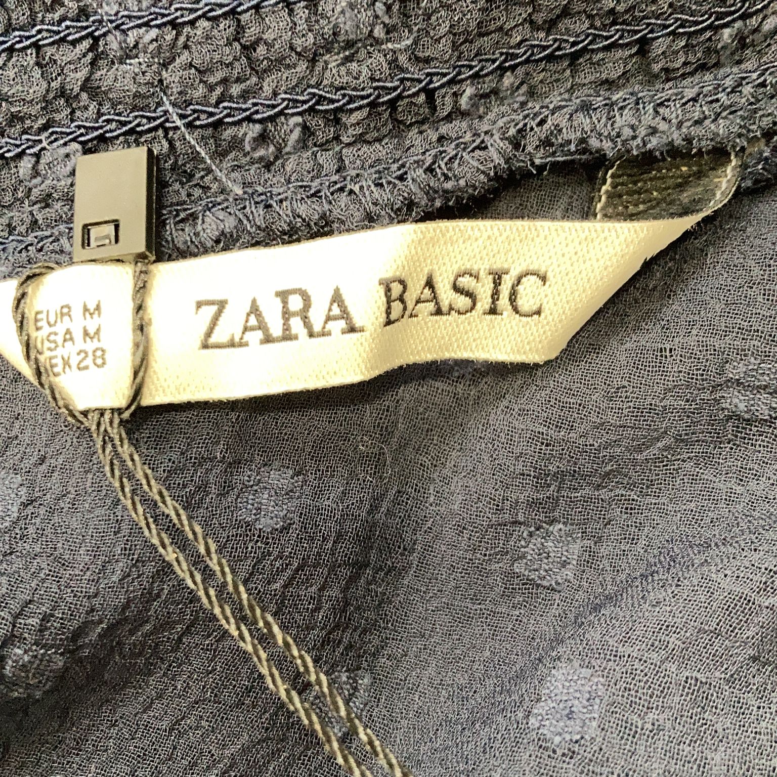 Zara Basic