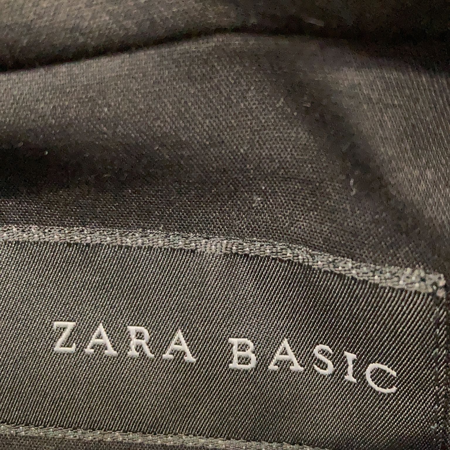 Zara Basic