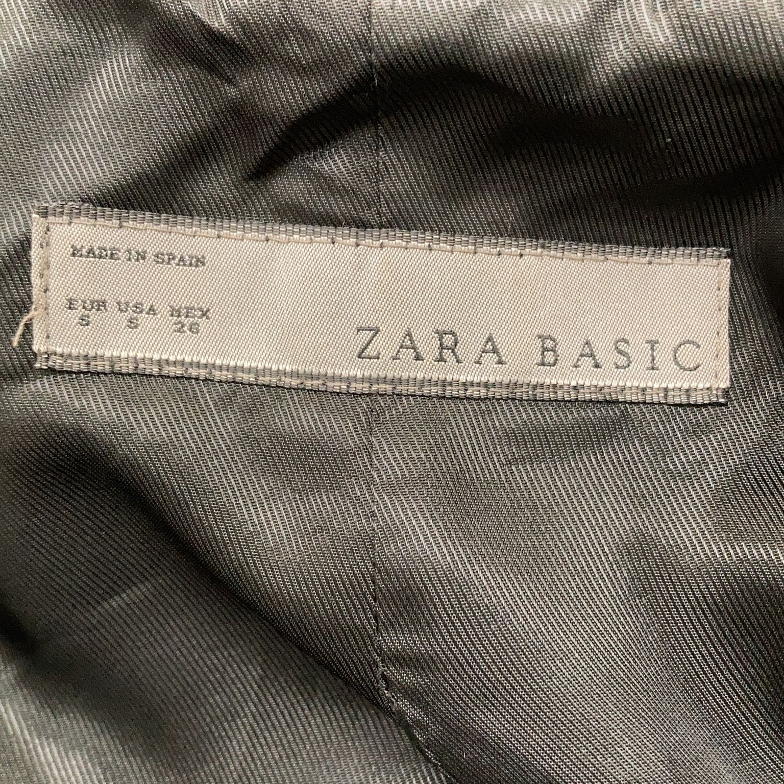 Zara Basic