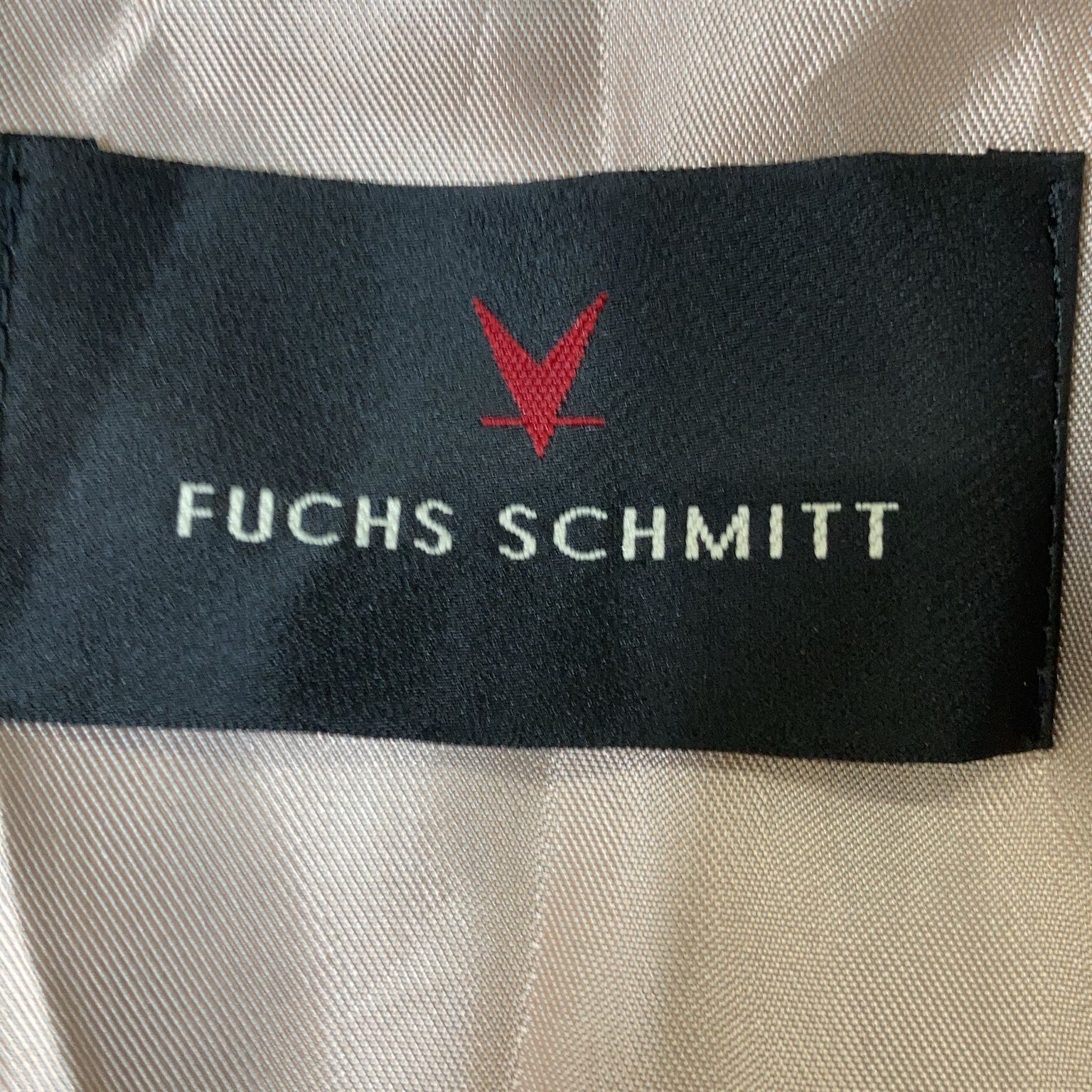 Fuchs Schmitt