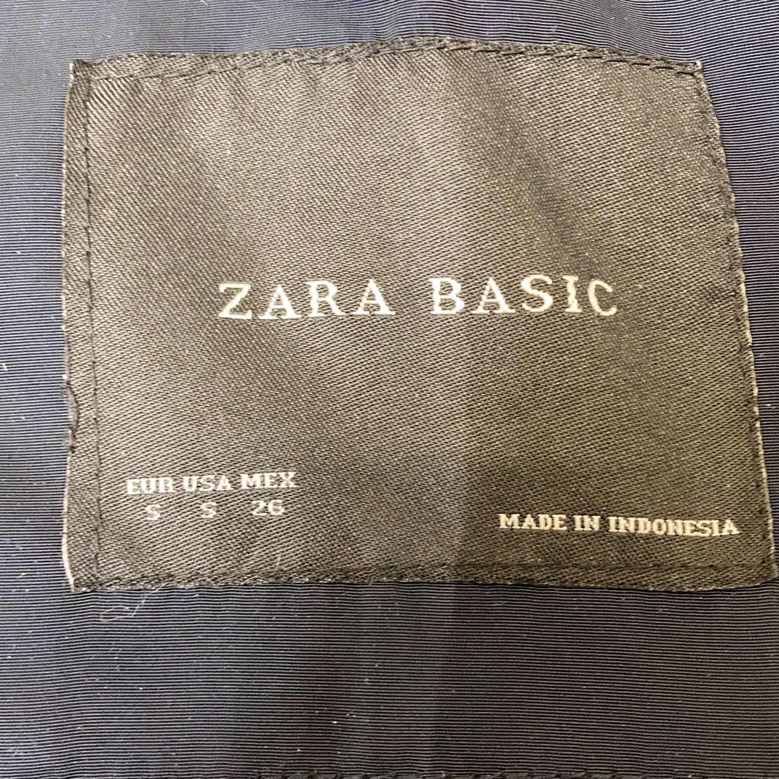 Zara Basic