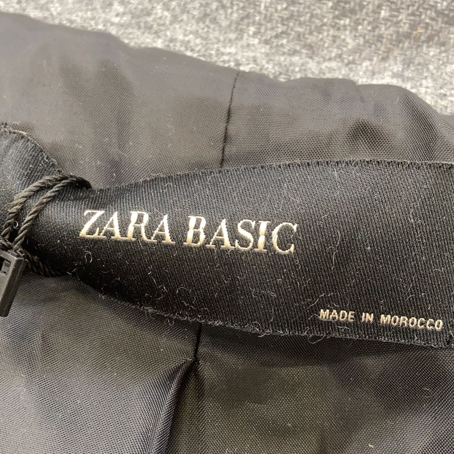 Zara Basic