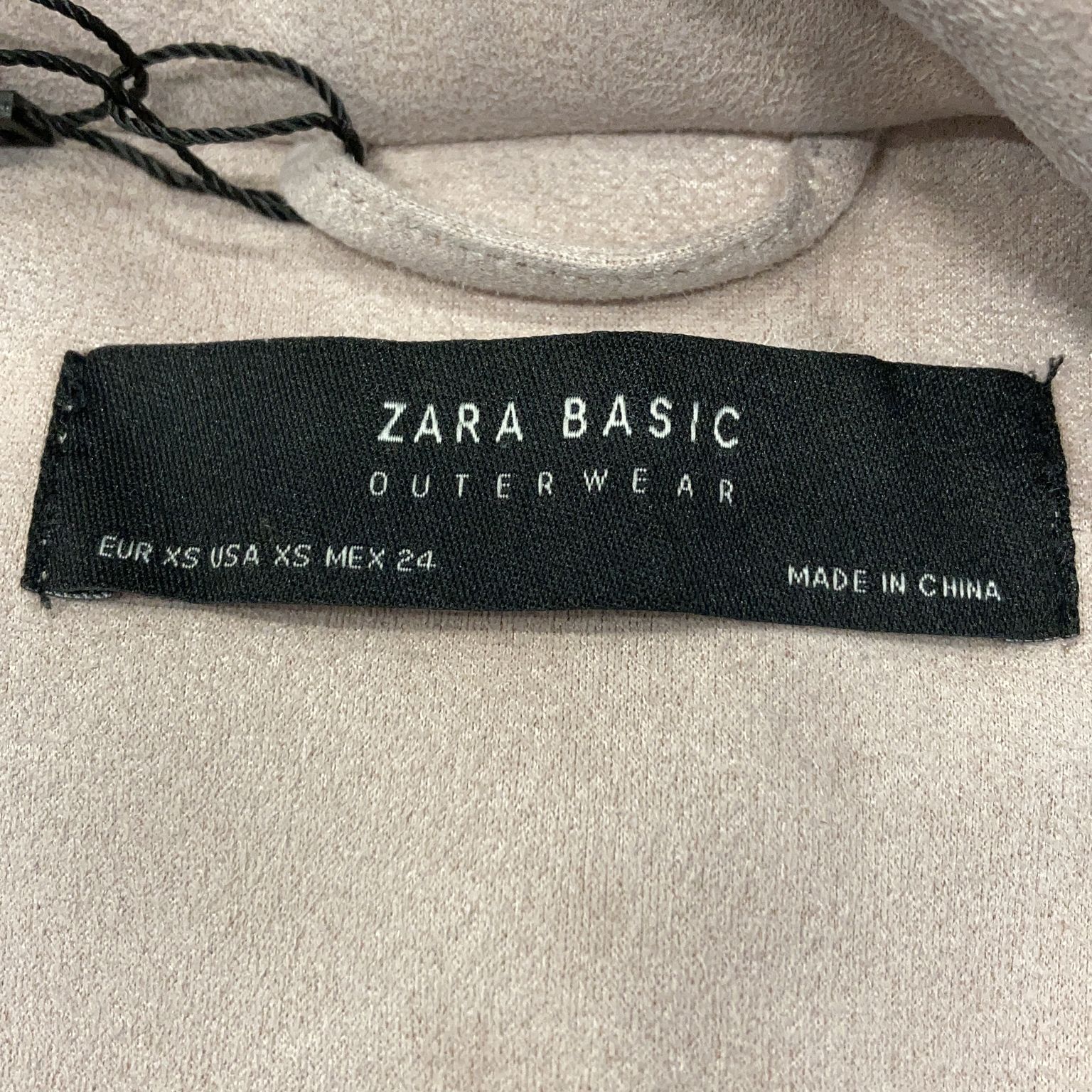 Zara Basic