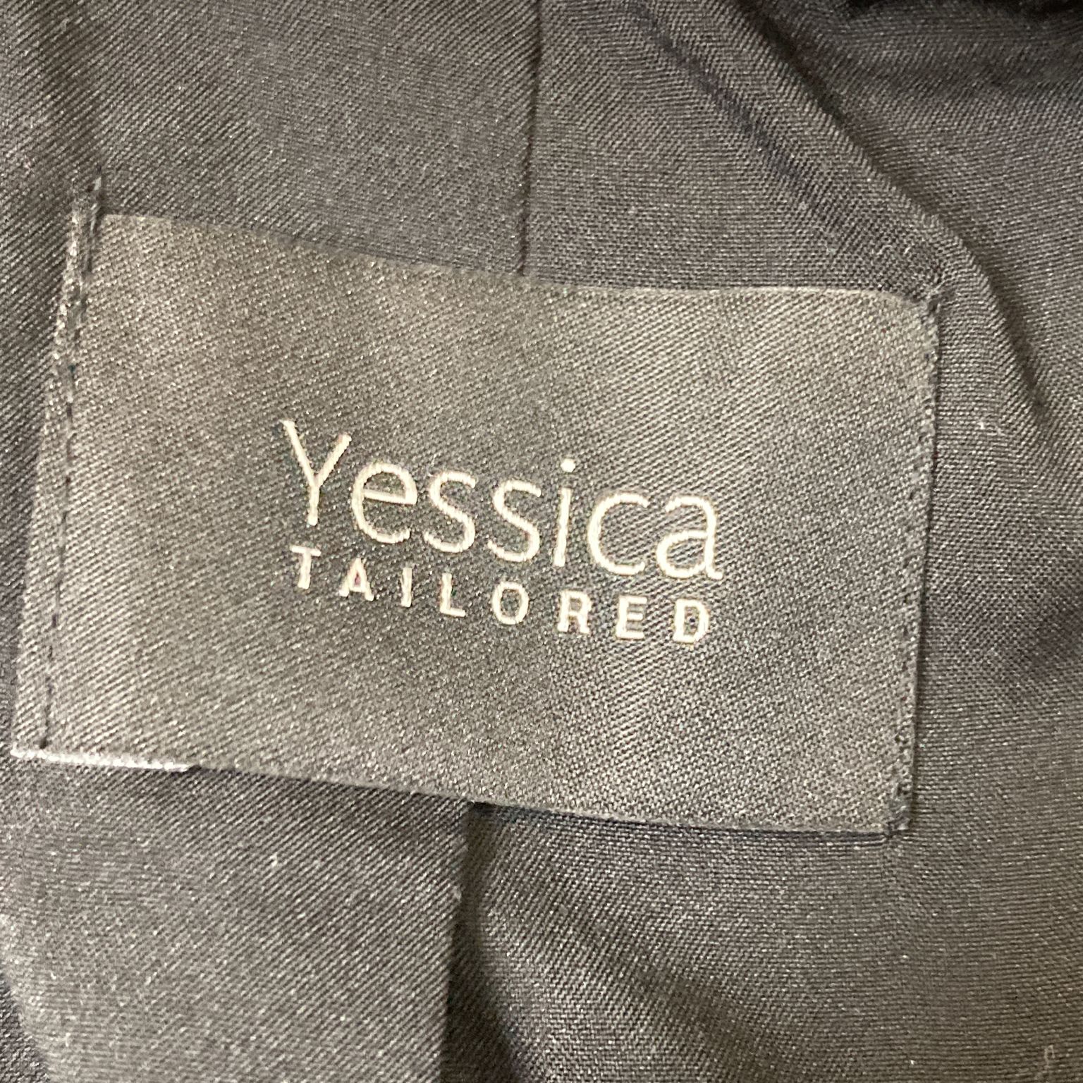 Yessica Tailored