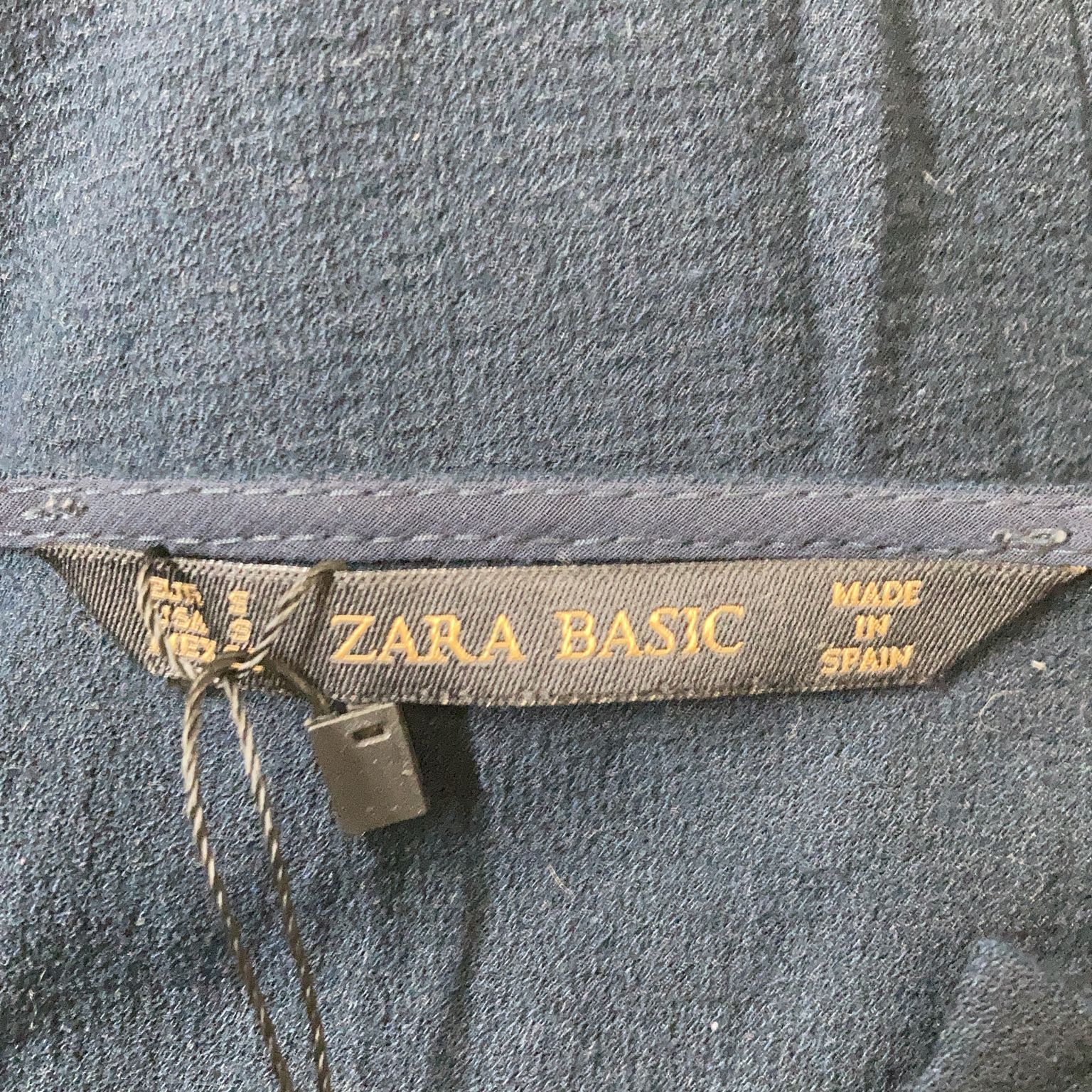 Zara Basic