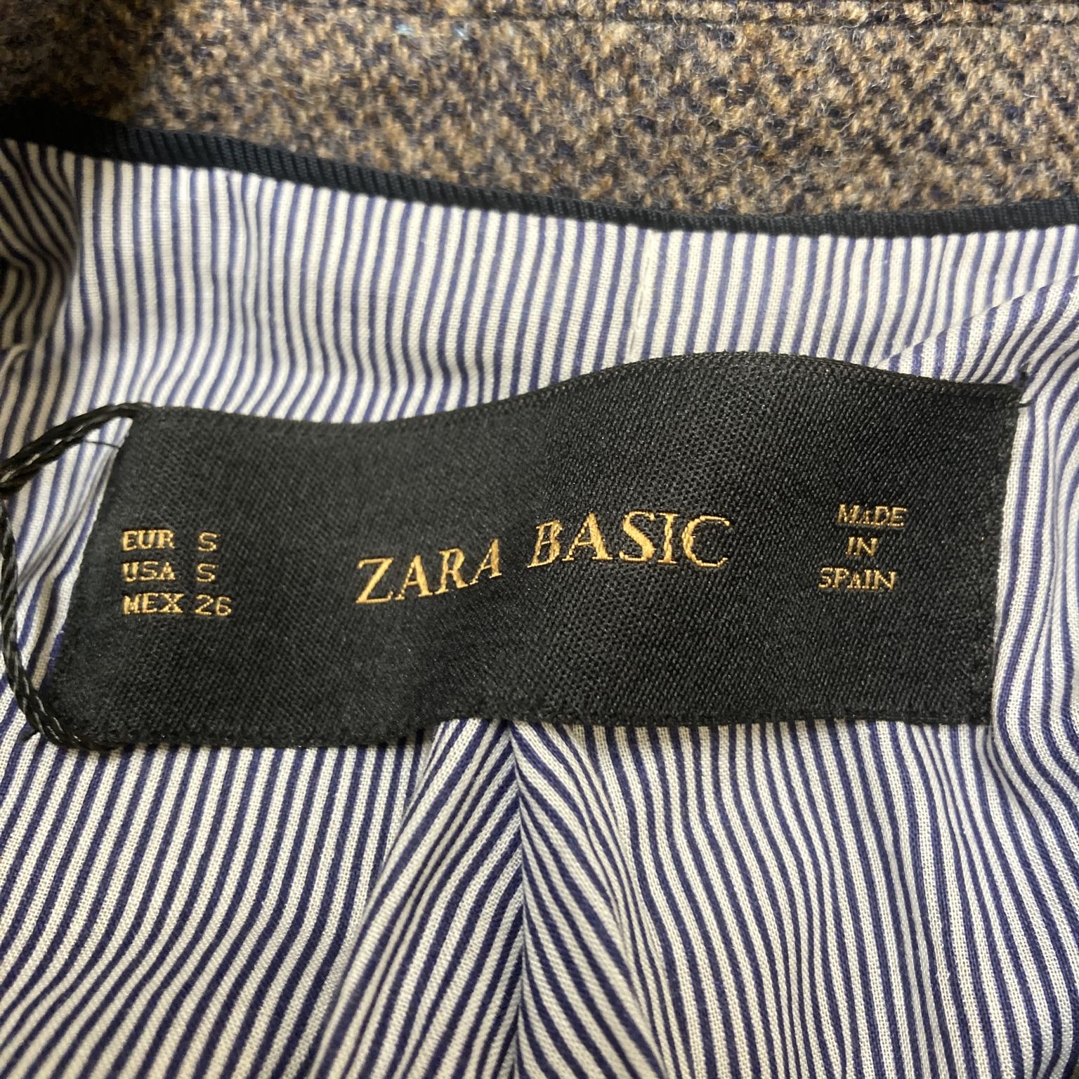 Zara Basic