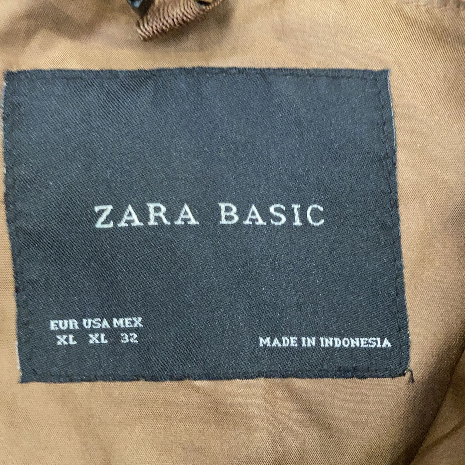 Zara Basic