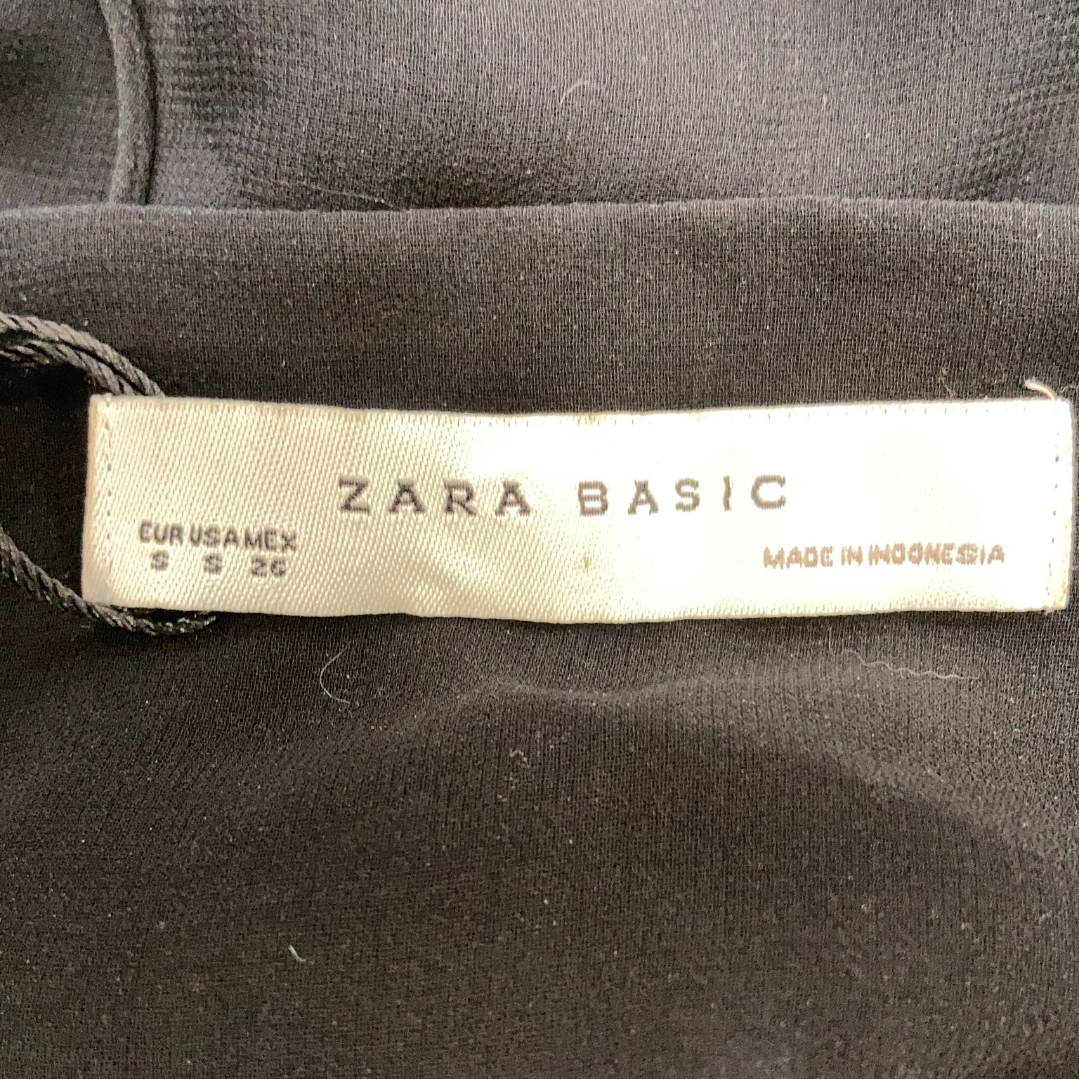 Zara Basic