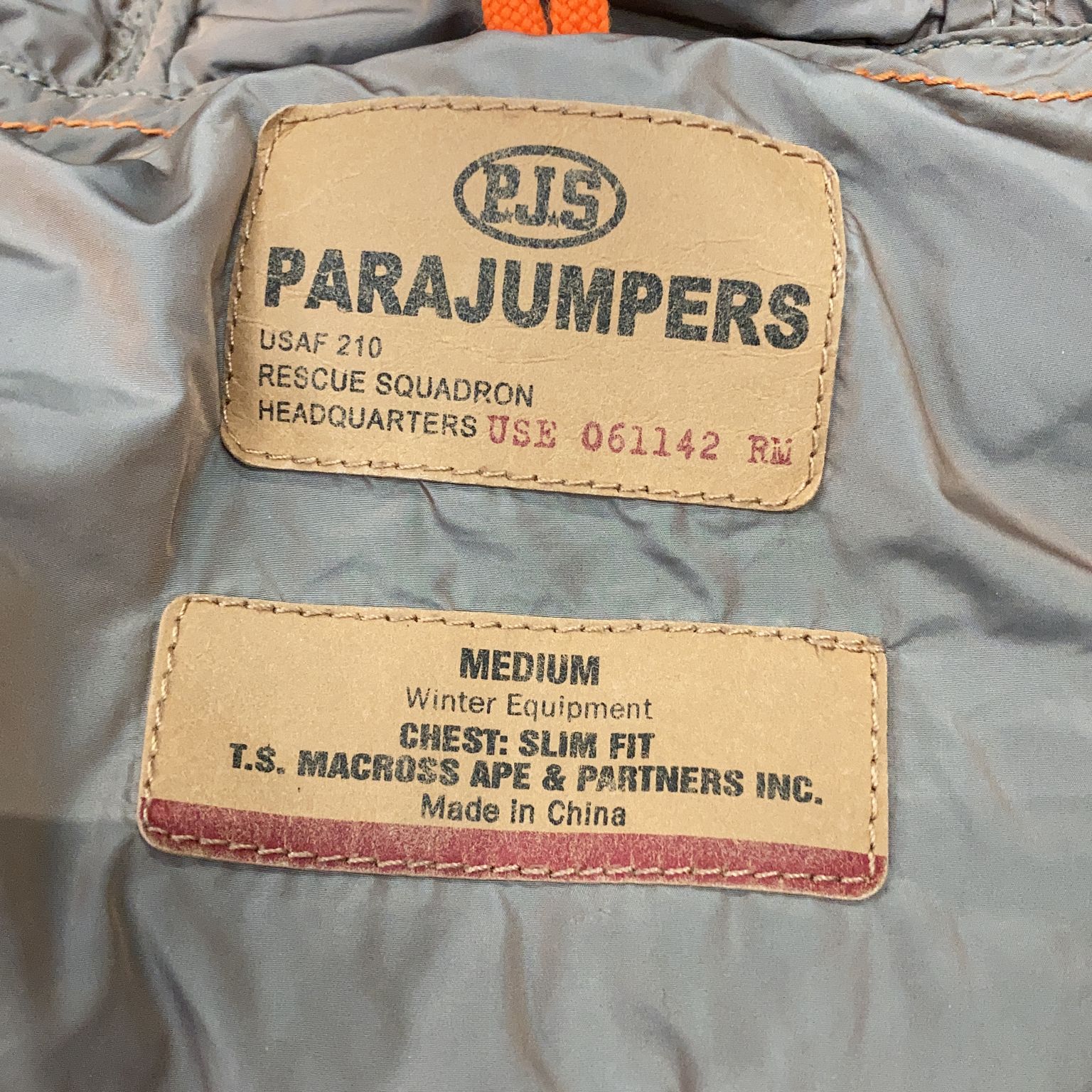 Parajumpers