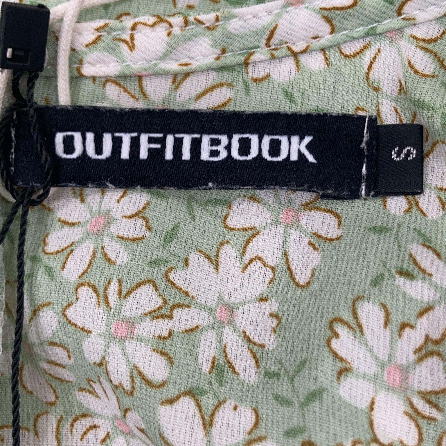 Outfitbook