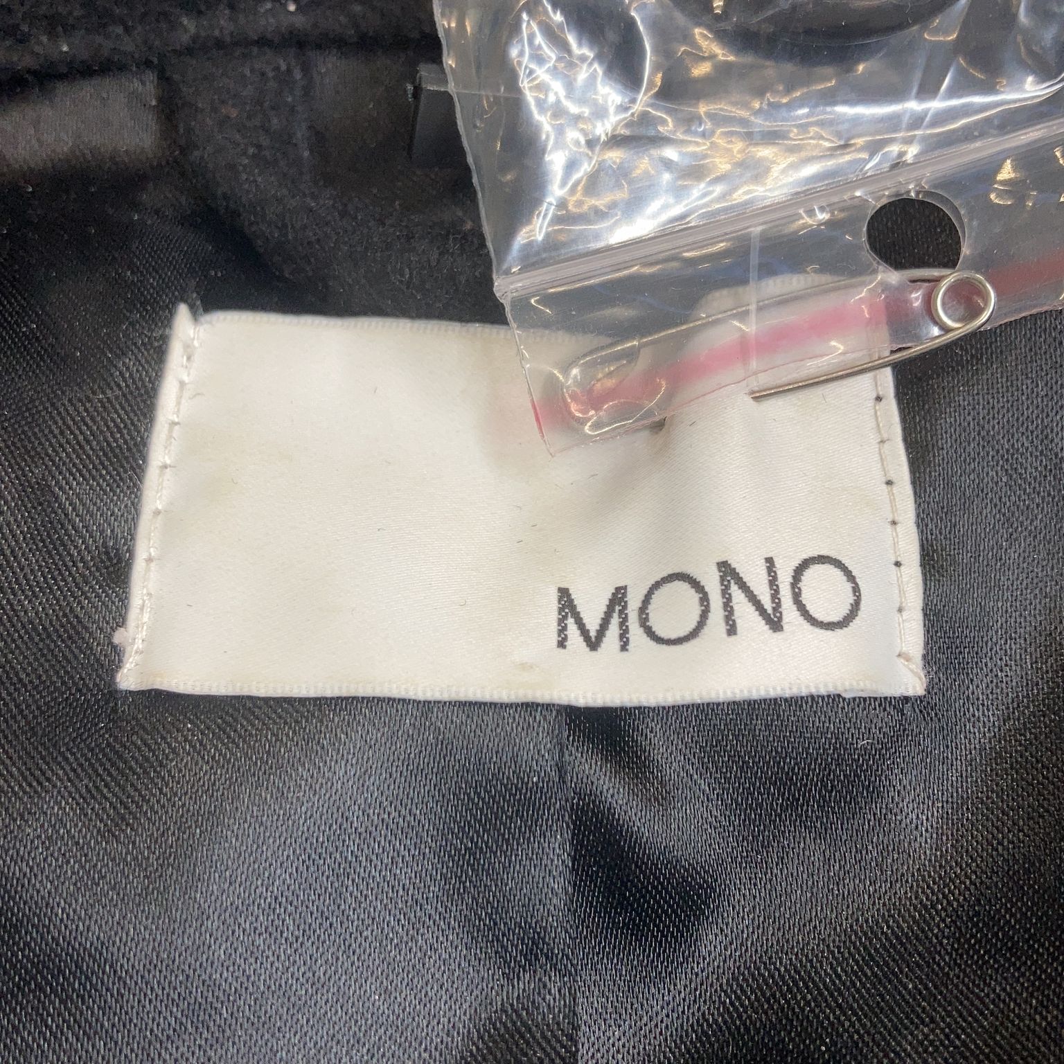 Mono