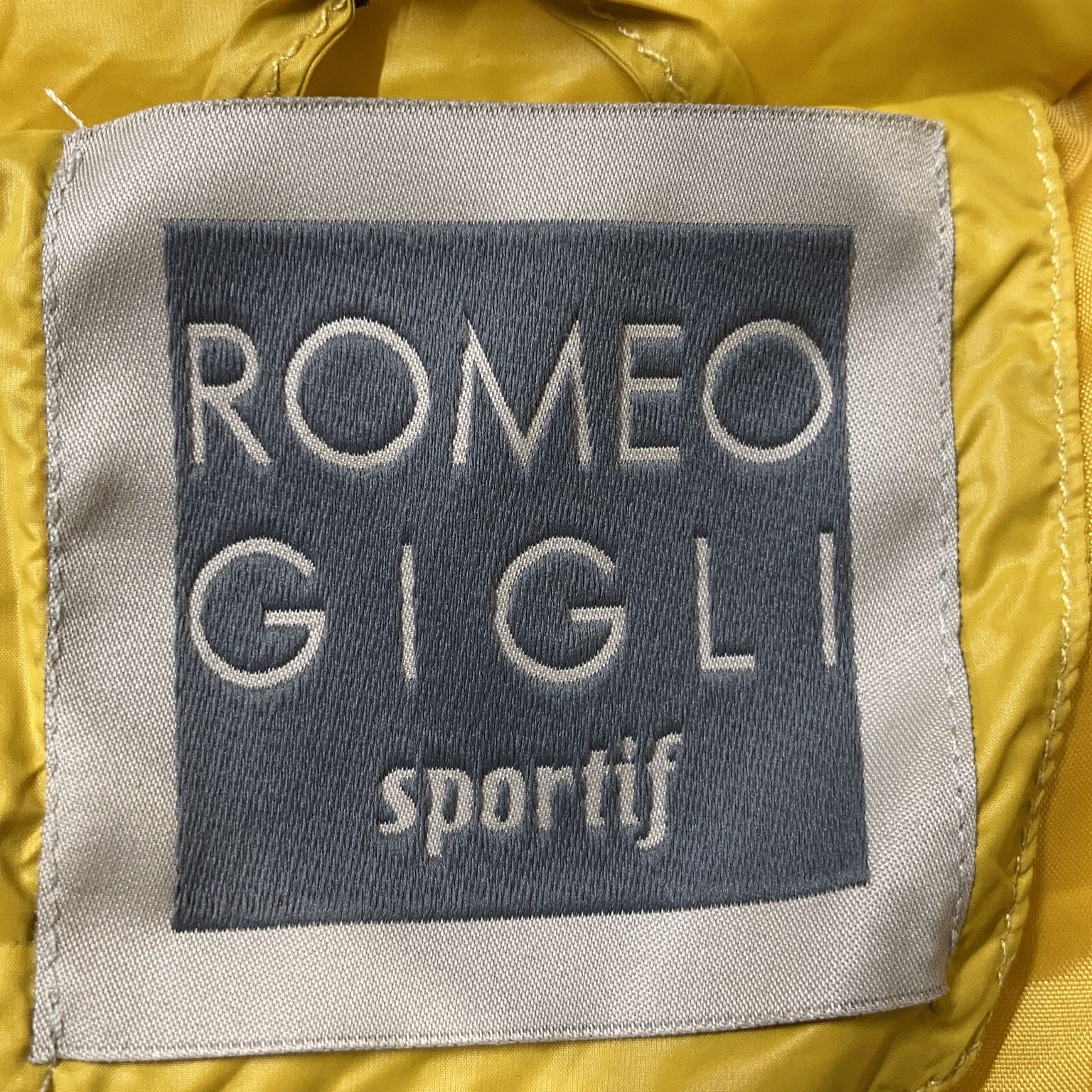 Romeo Gigli