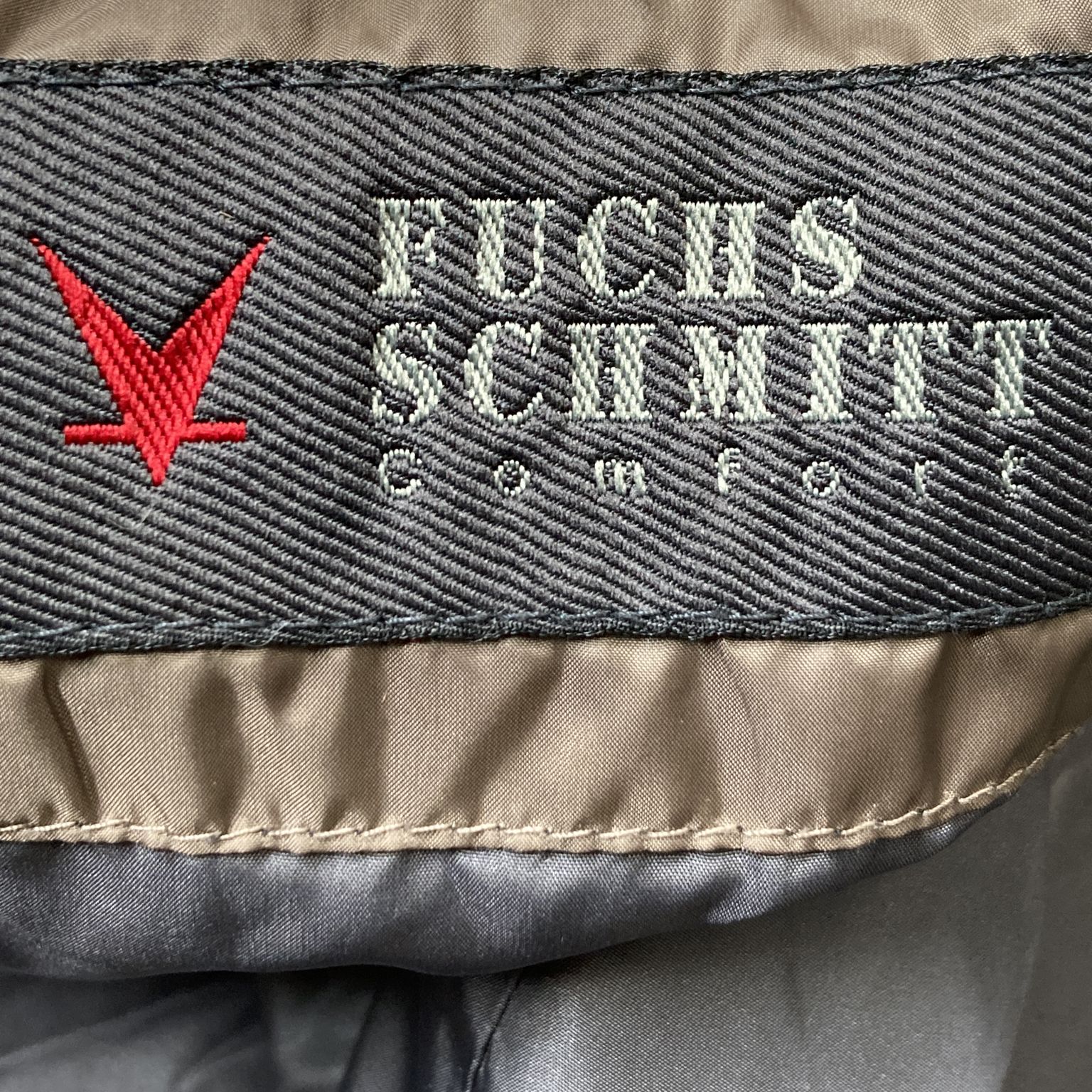 Fuchs Schmitt