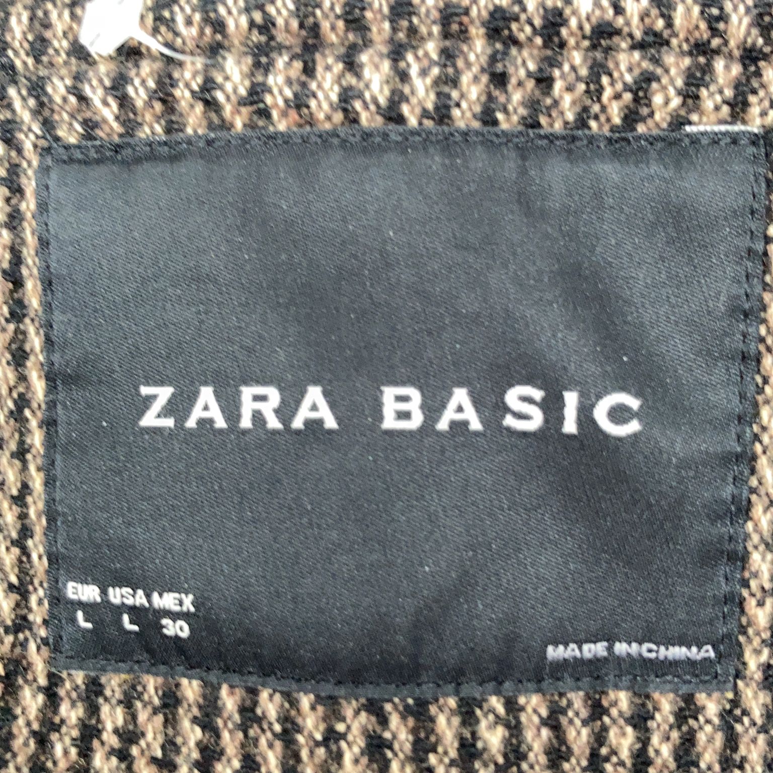 Zara Basic