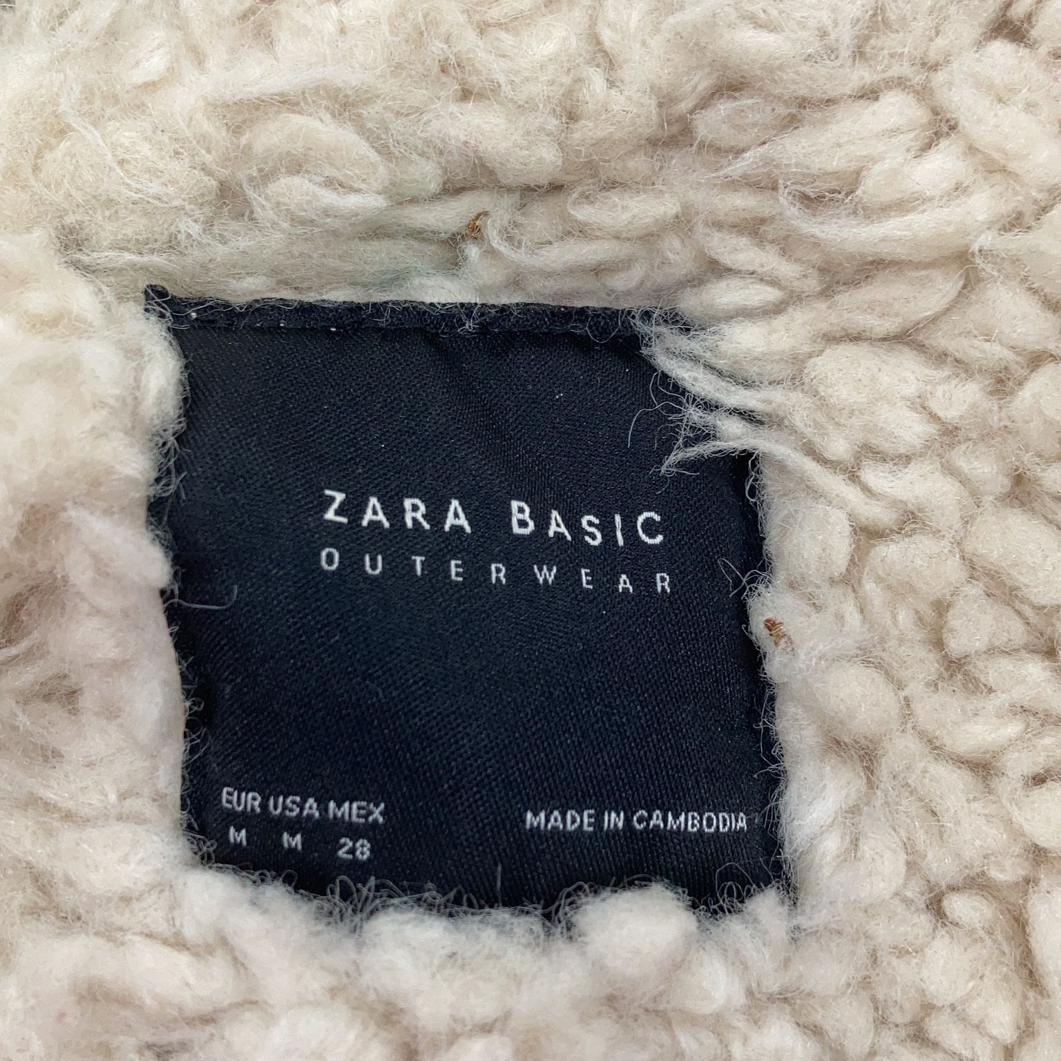 Zara Basic