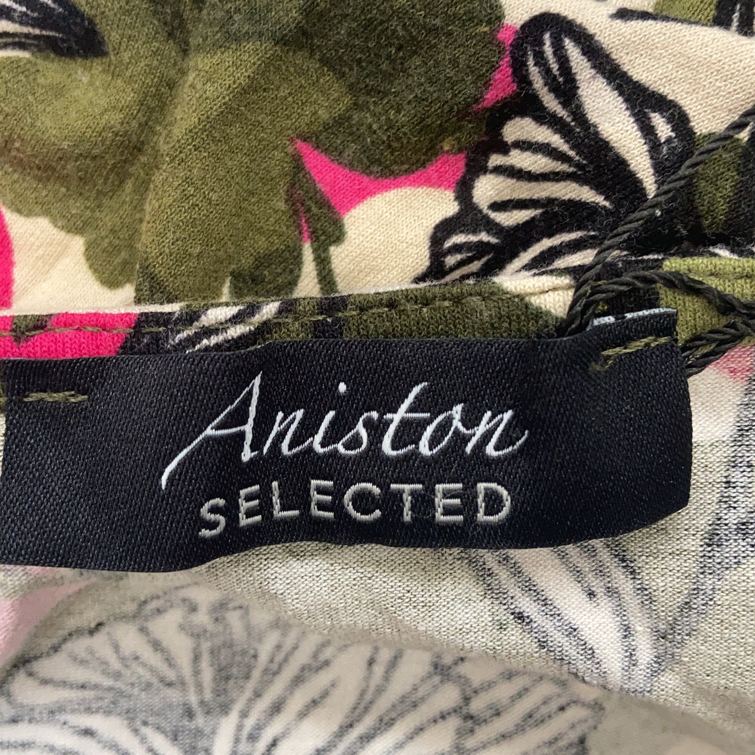 Aniston Selected