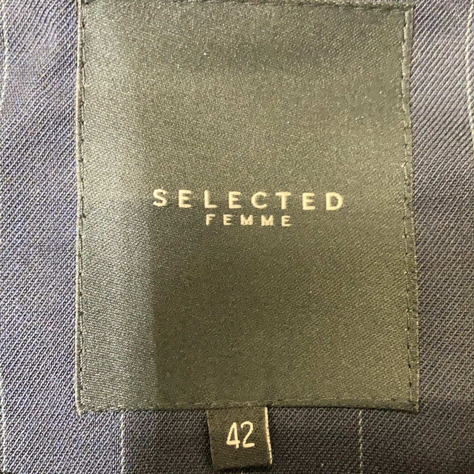 Selected Femme