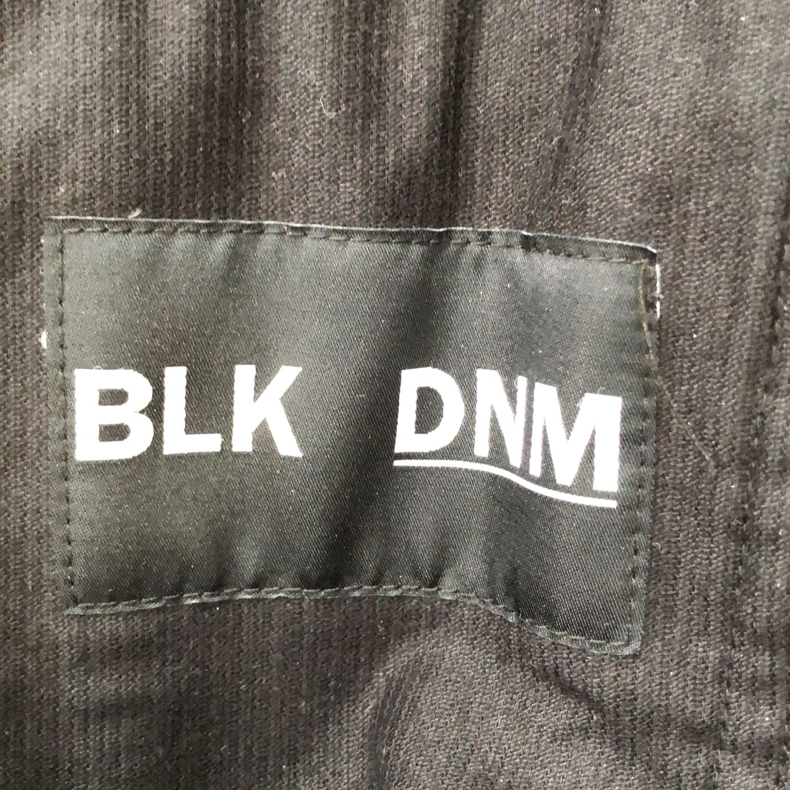 BLK DNM