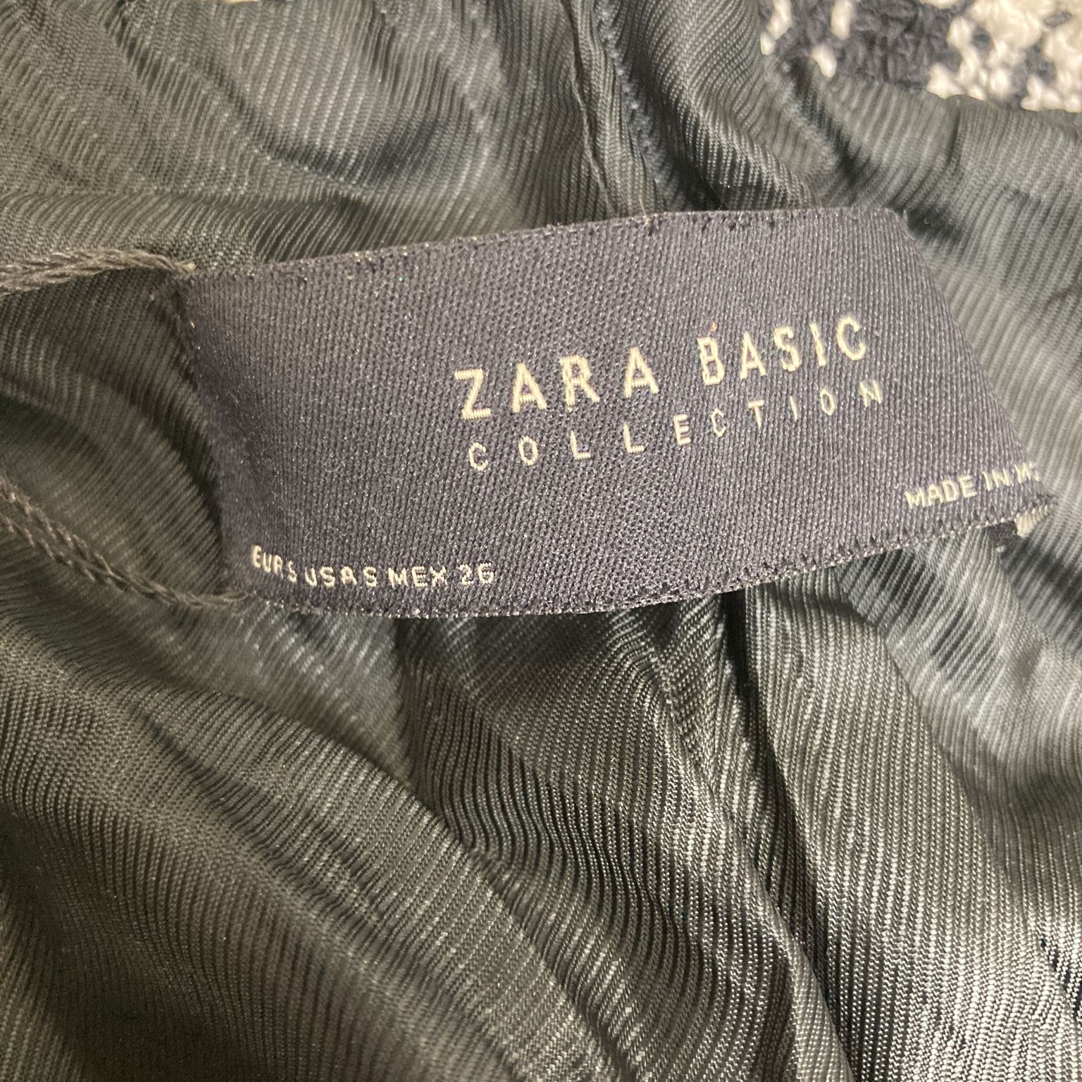 Zara Basic