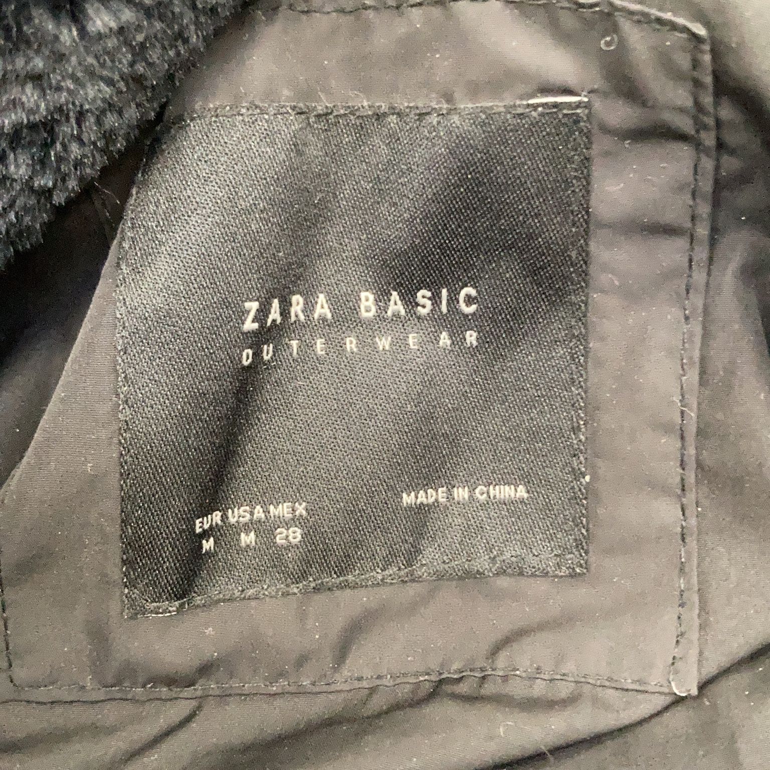 Zara Basic