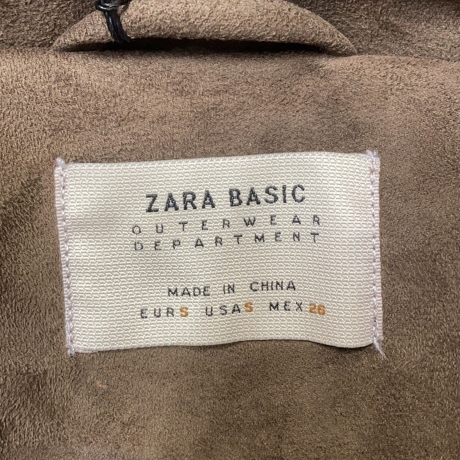 Zara Basic