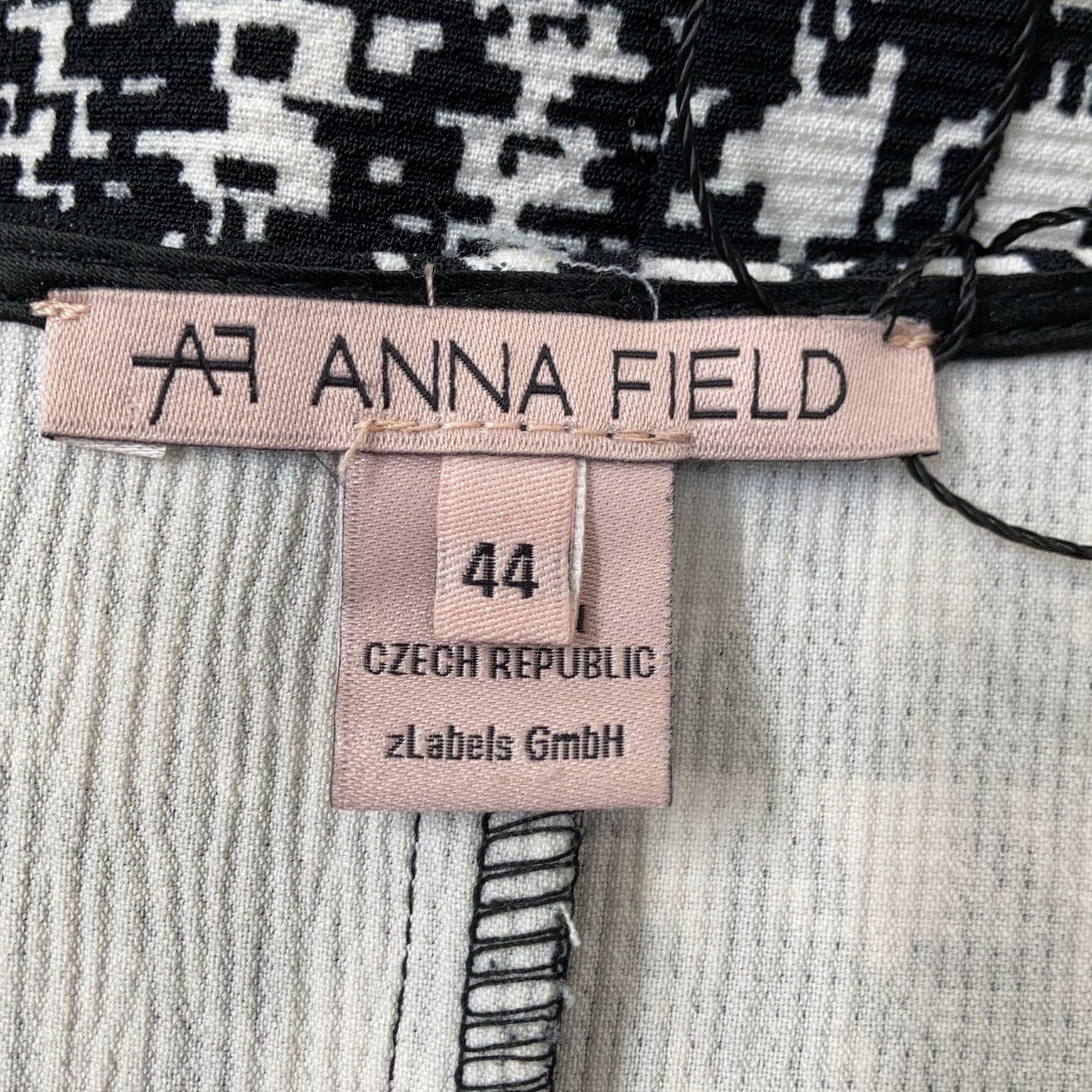 Anna Field