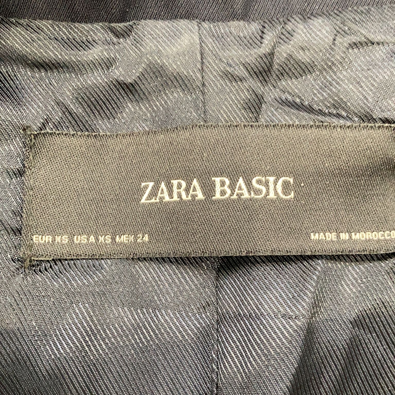 Zara Basic