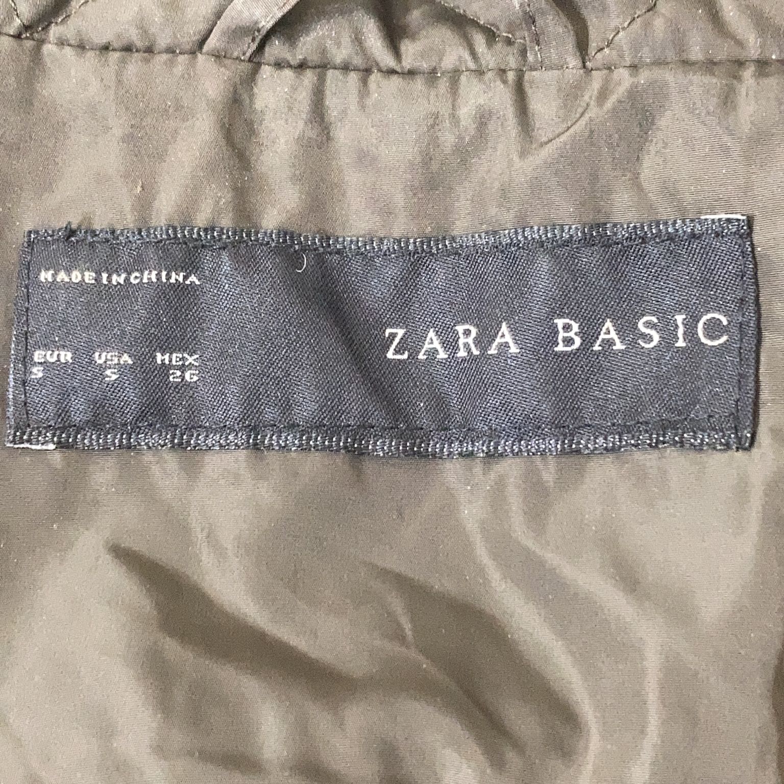 Zara Basic