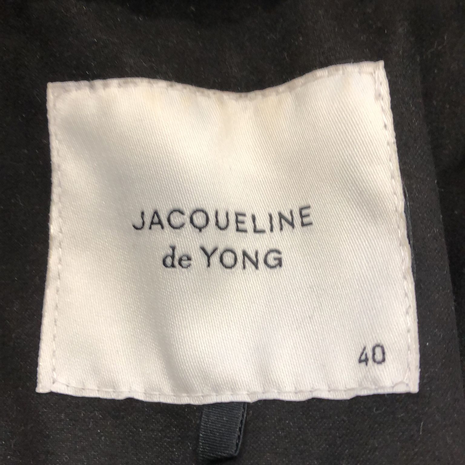 Jacqueline de Yong