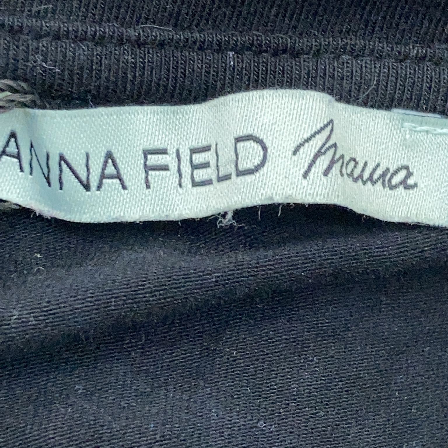 Anna Field Mama