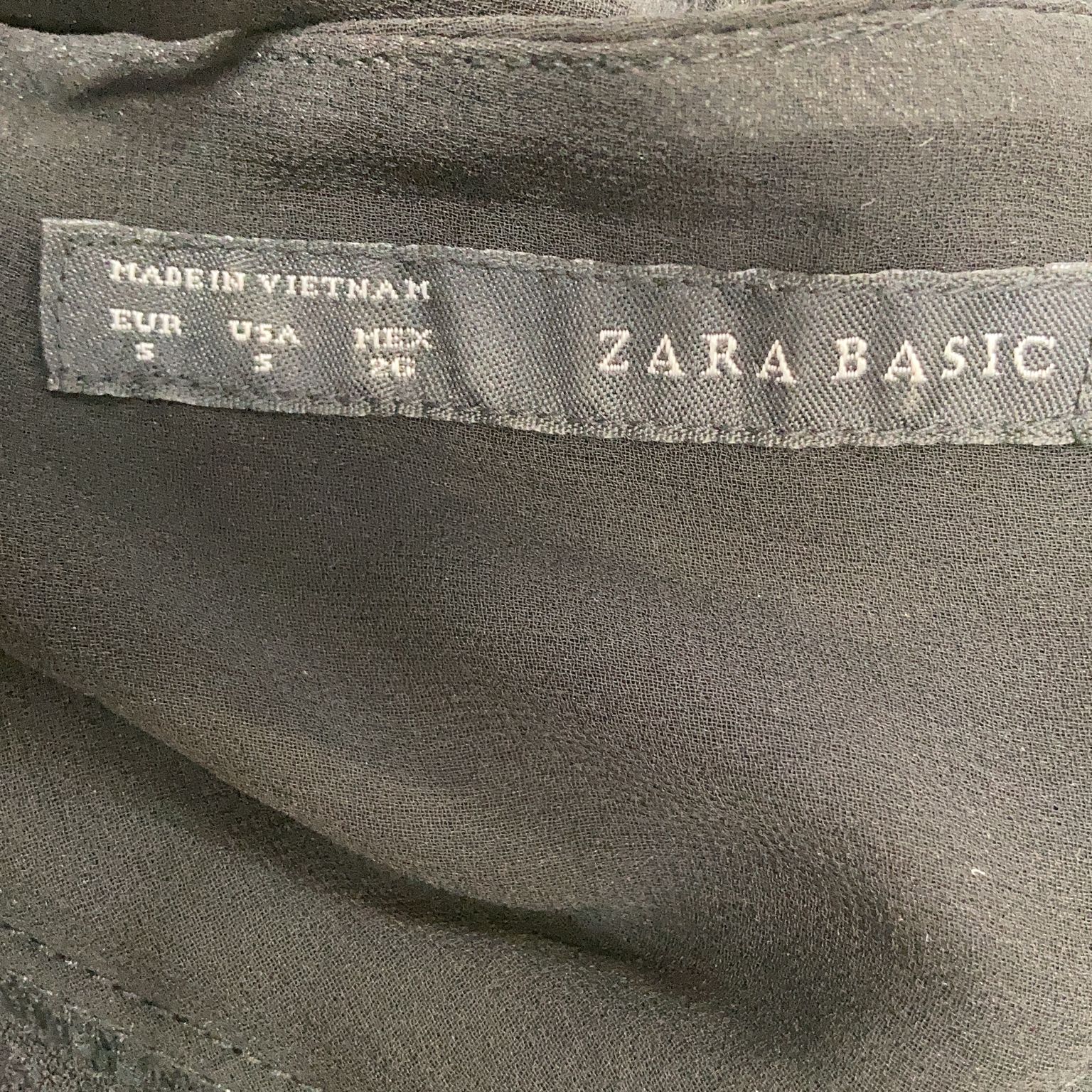 Zara Basic