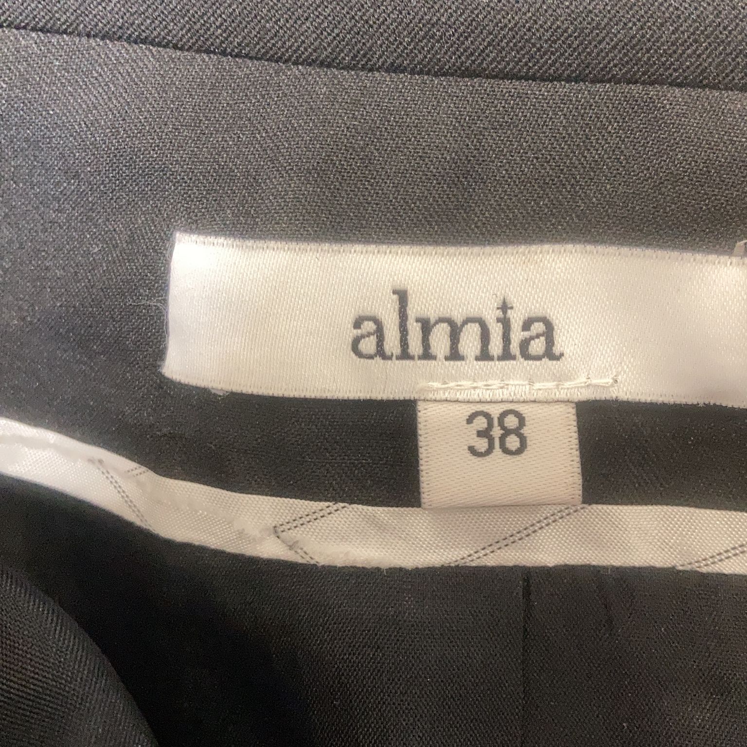 Almia