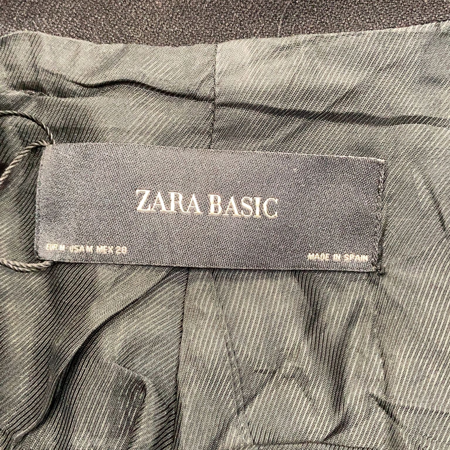 Zara Basic