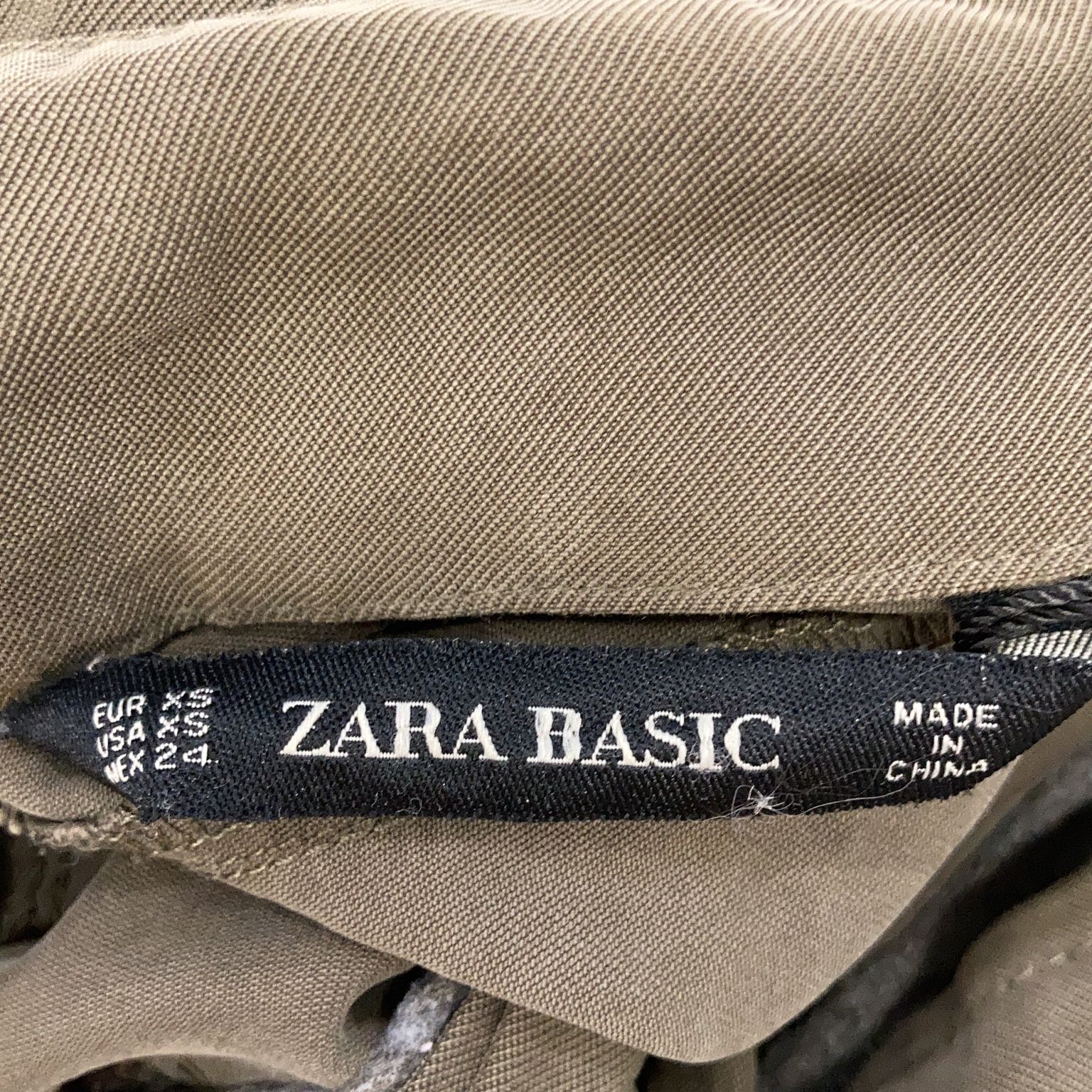 Zara Basic