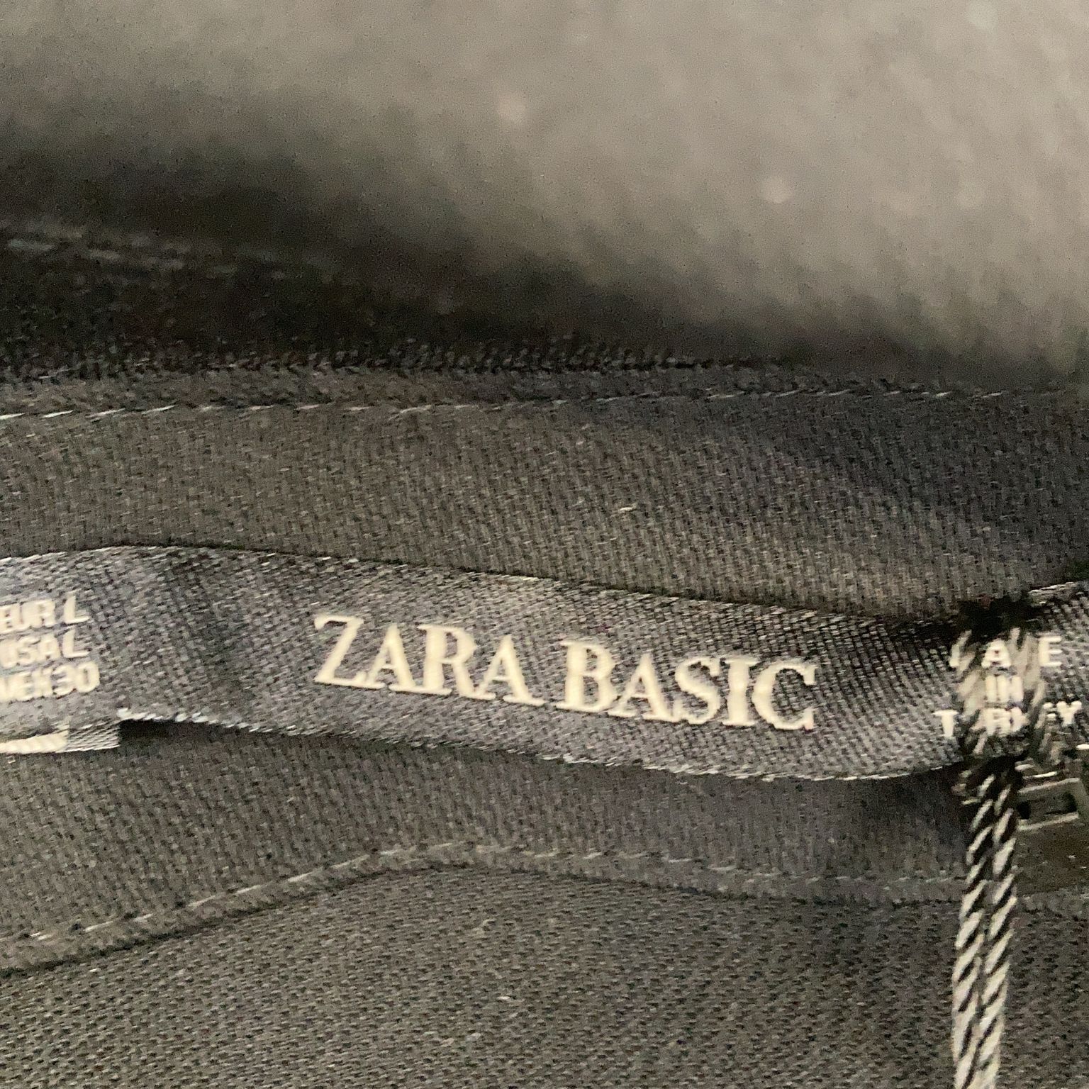 Zara Basic