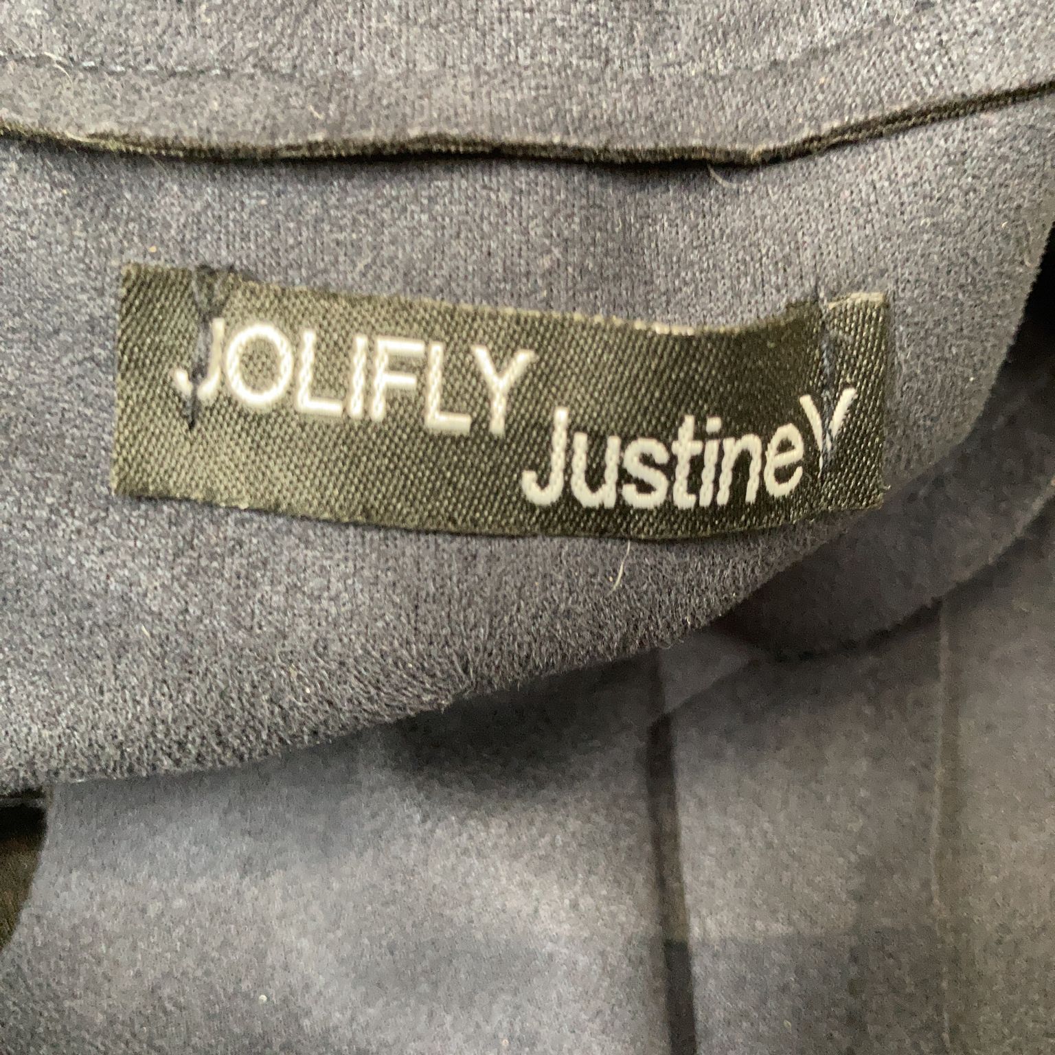 Jolifly Justine Y