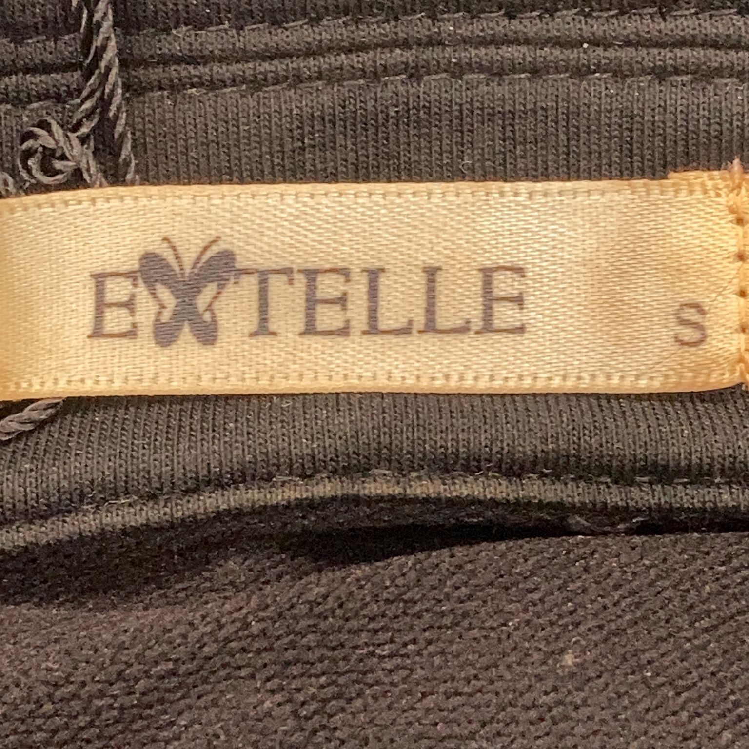 Extelle