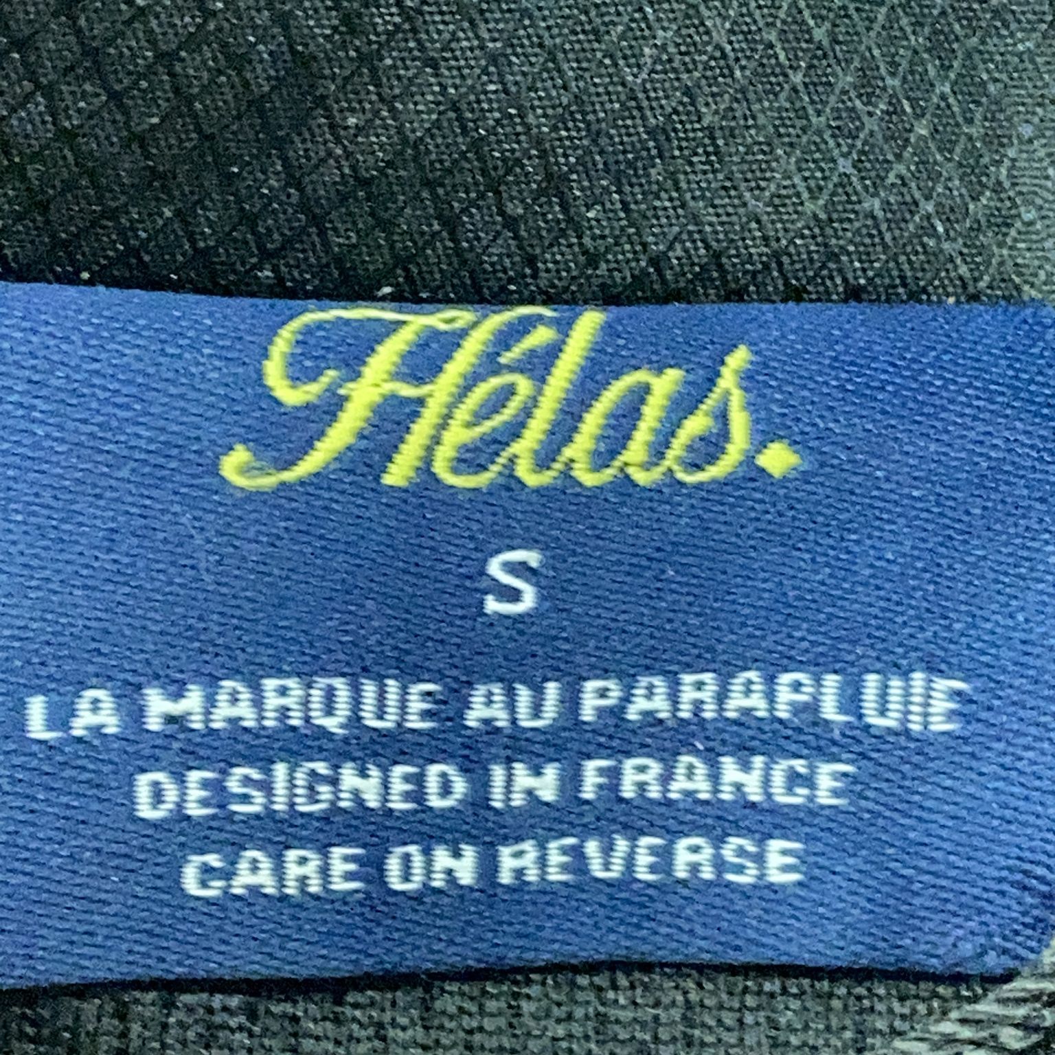 Hélas