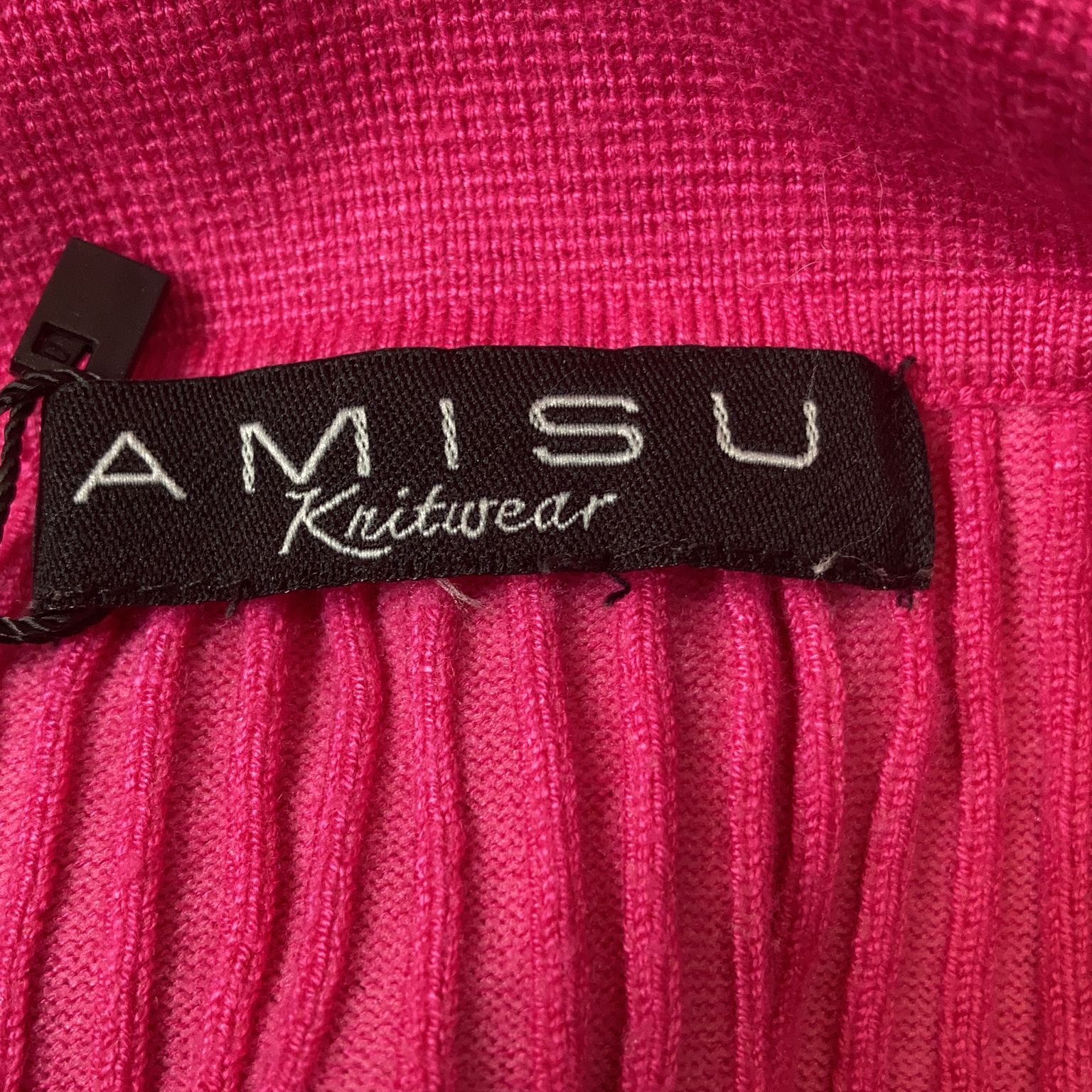 Amisu Knitwear