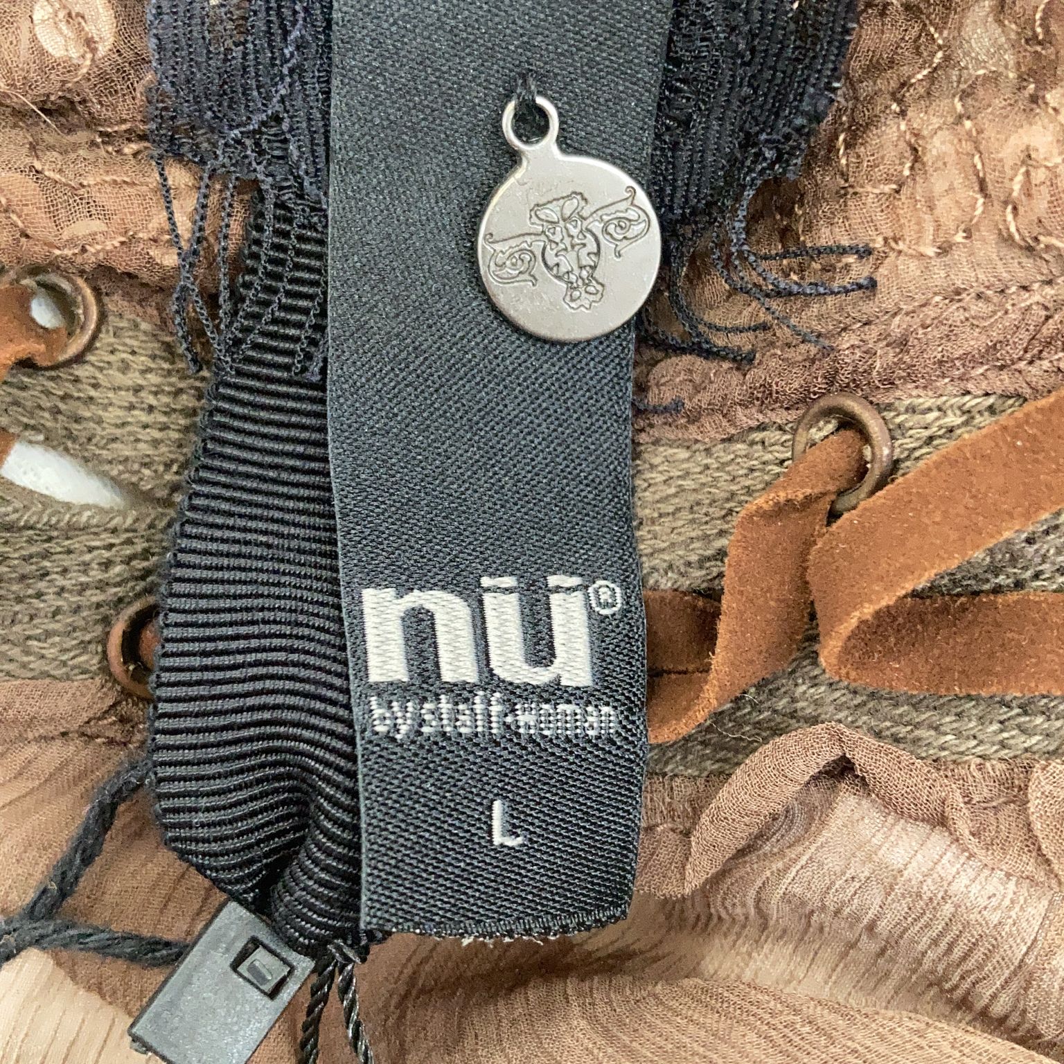 Nu